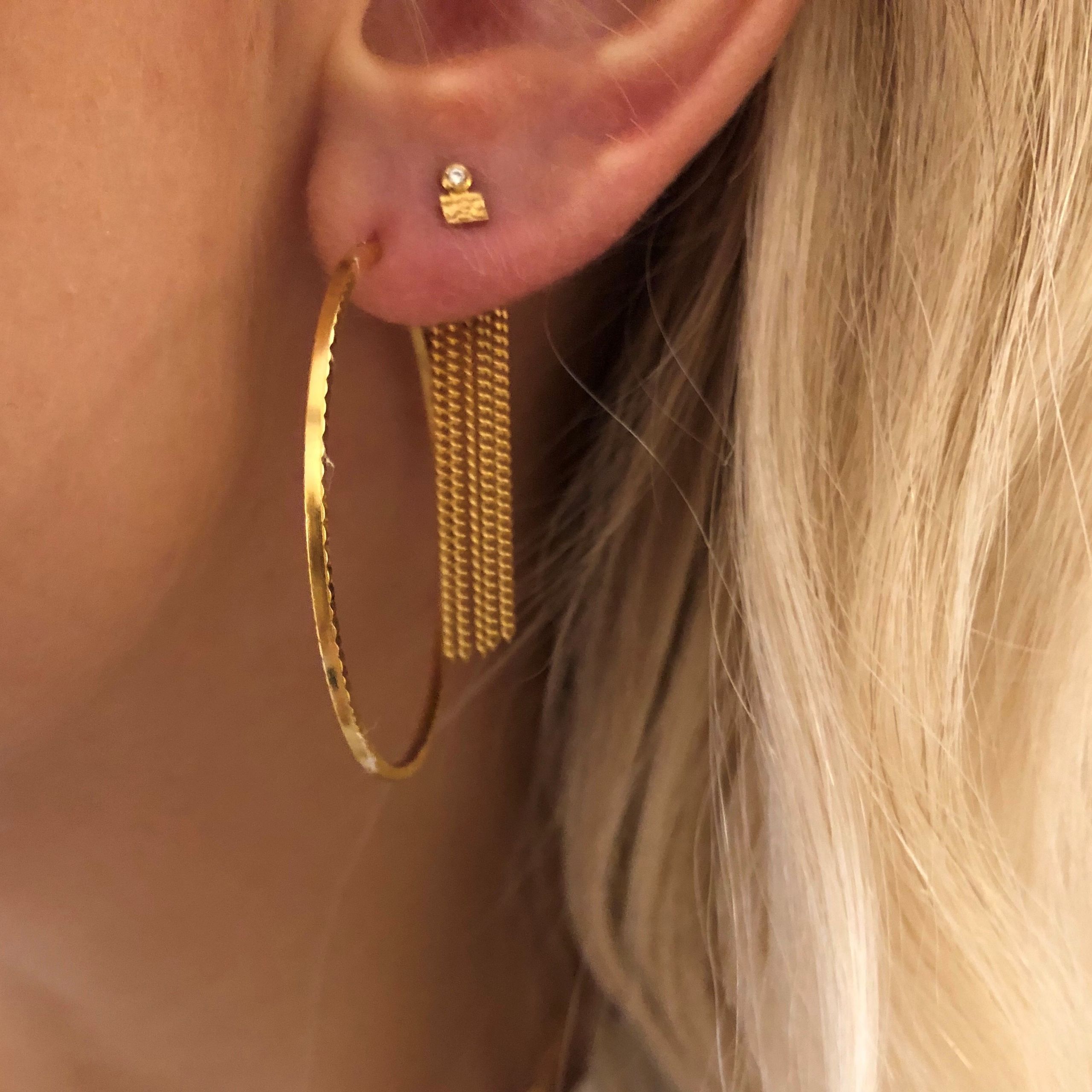 Stine A - Örhänge - Big Etoile Creol Earring - Gold