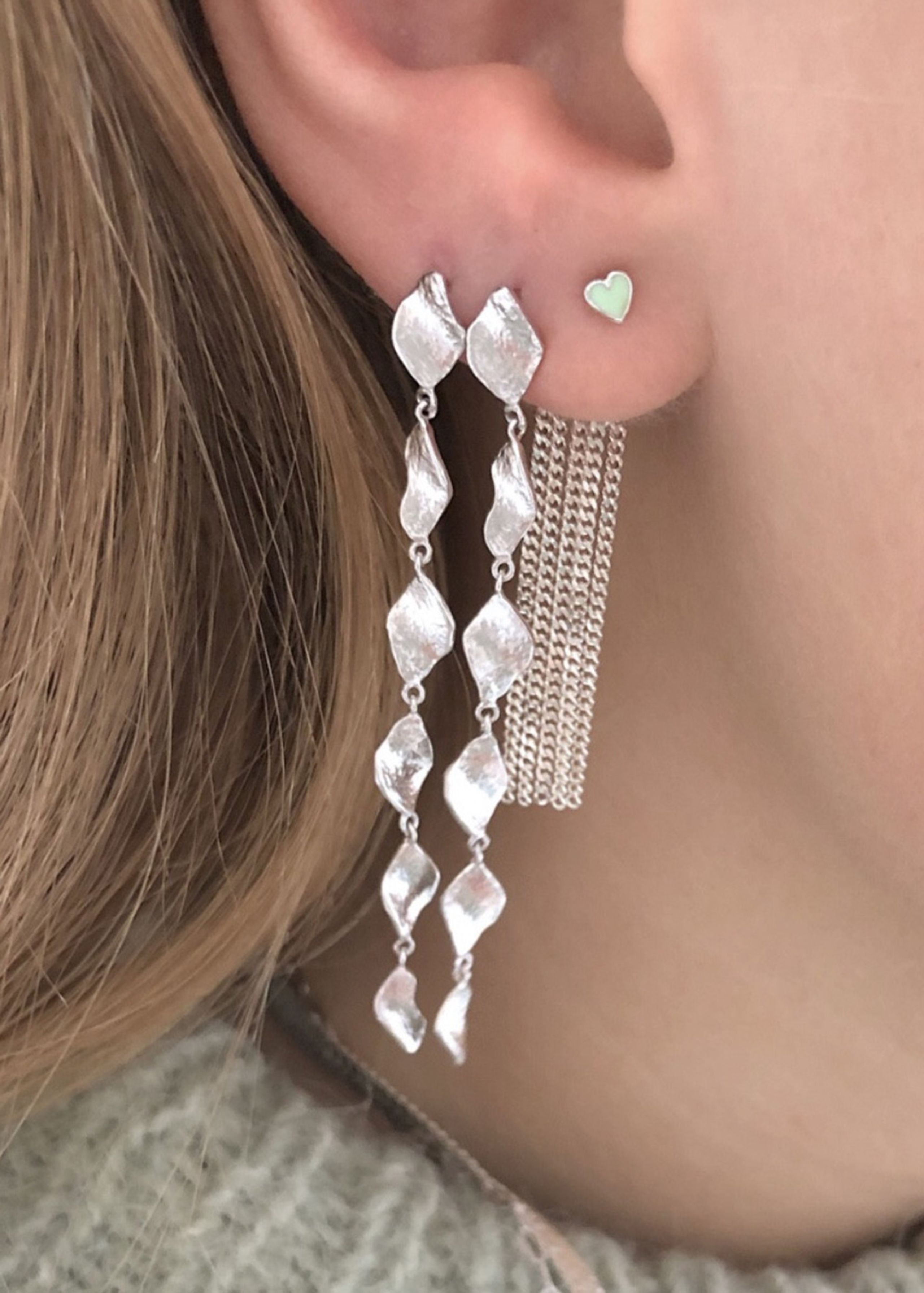 Stine A - Ørering - Six Dangling Ile de L'amour Long Earring - Silver