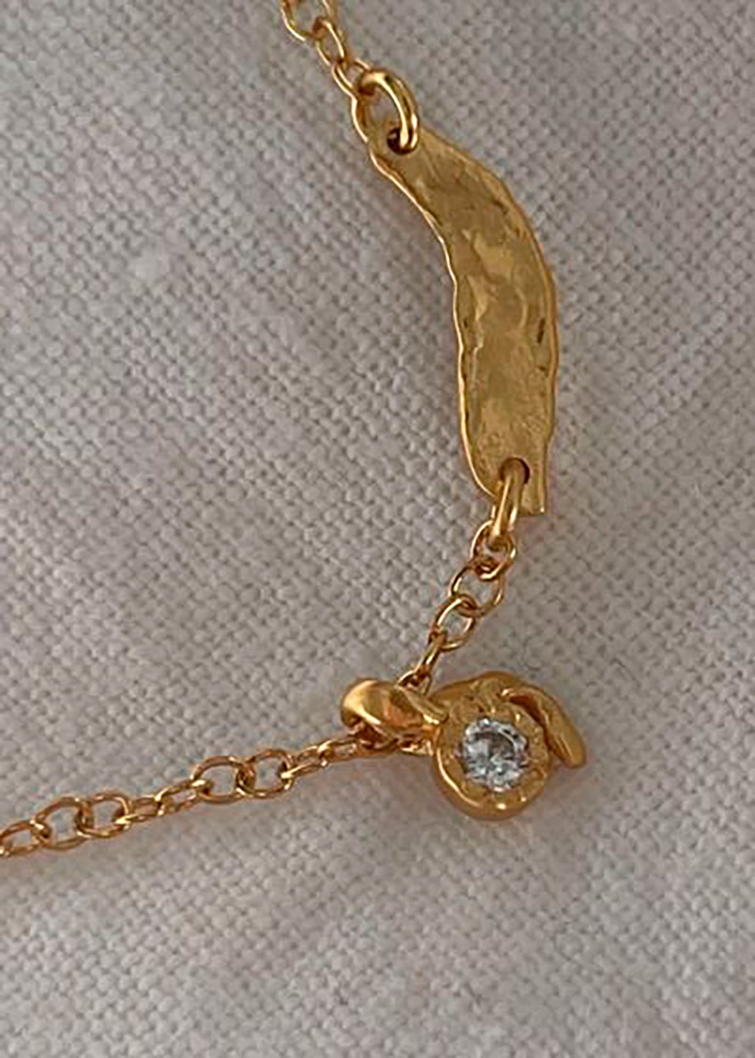 Stine A - Náhrdelník - Flow Splash Necklace with Stones - Gold