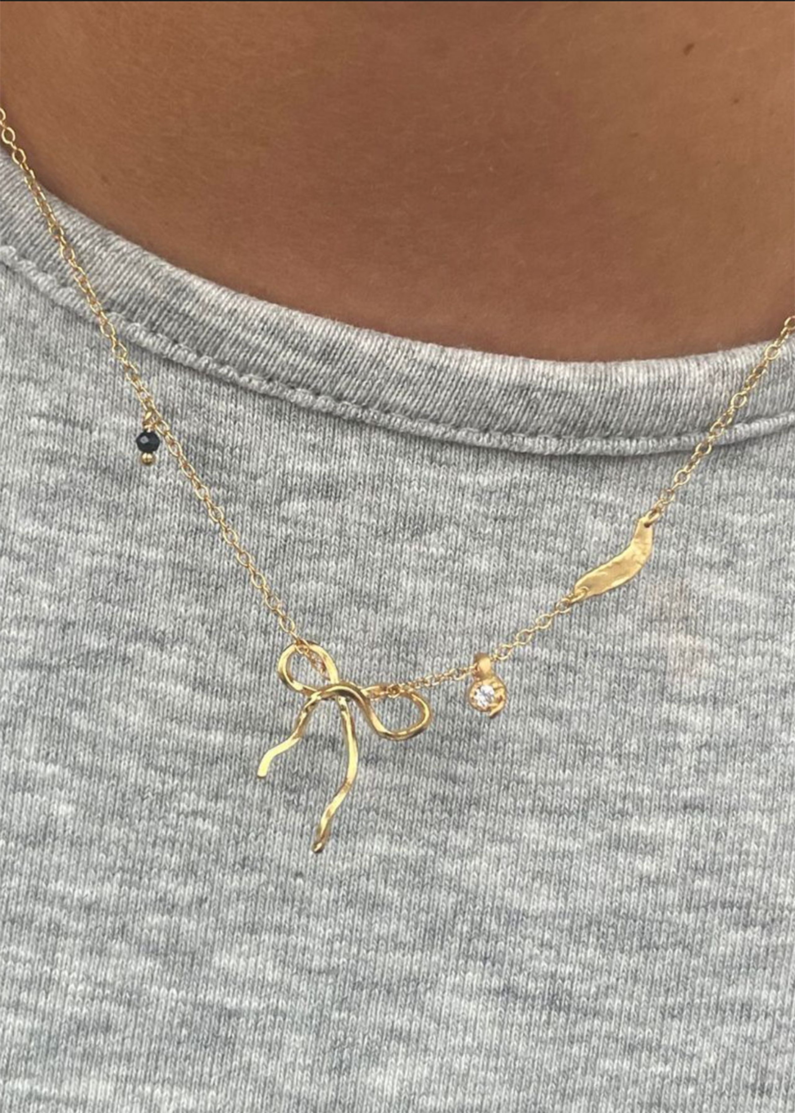 Stine A - Pendentif - Flow Bow Pendant - Gold