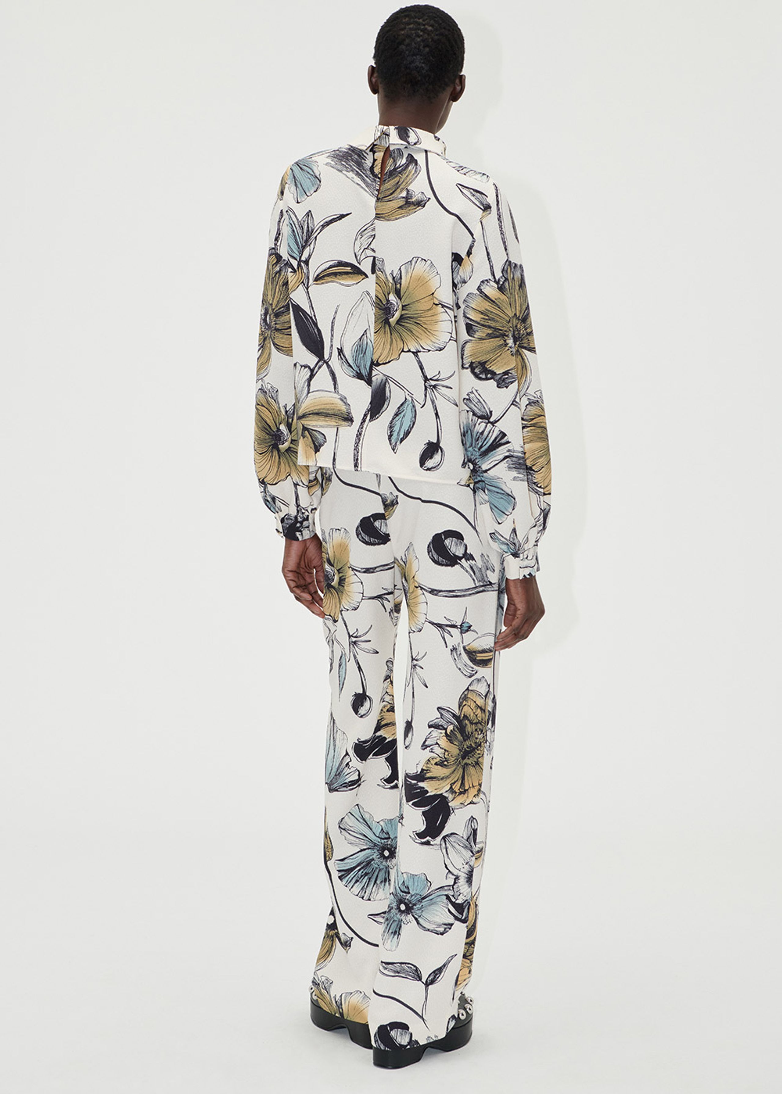 Stine Goya - Halenka - Gathered Long Sleeve Top - Fine Line Poppies