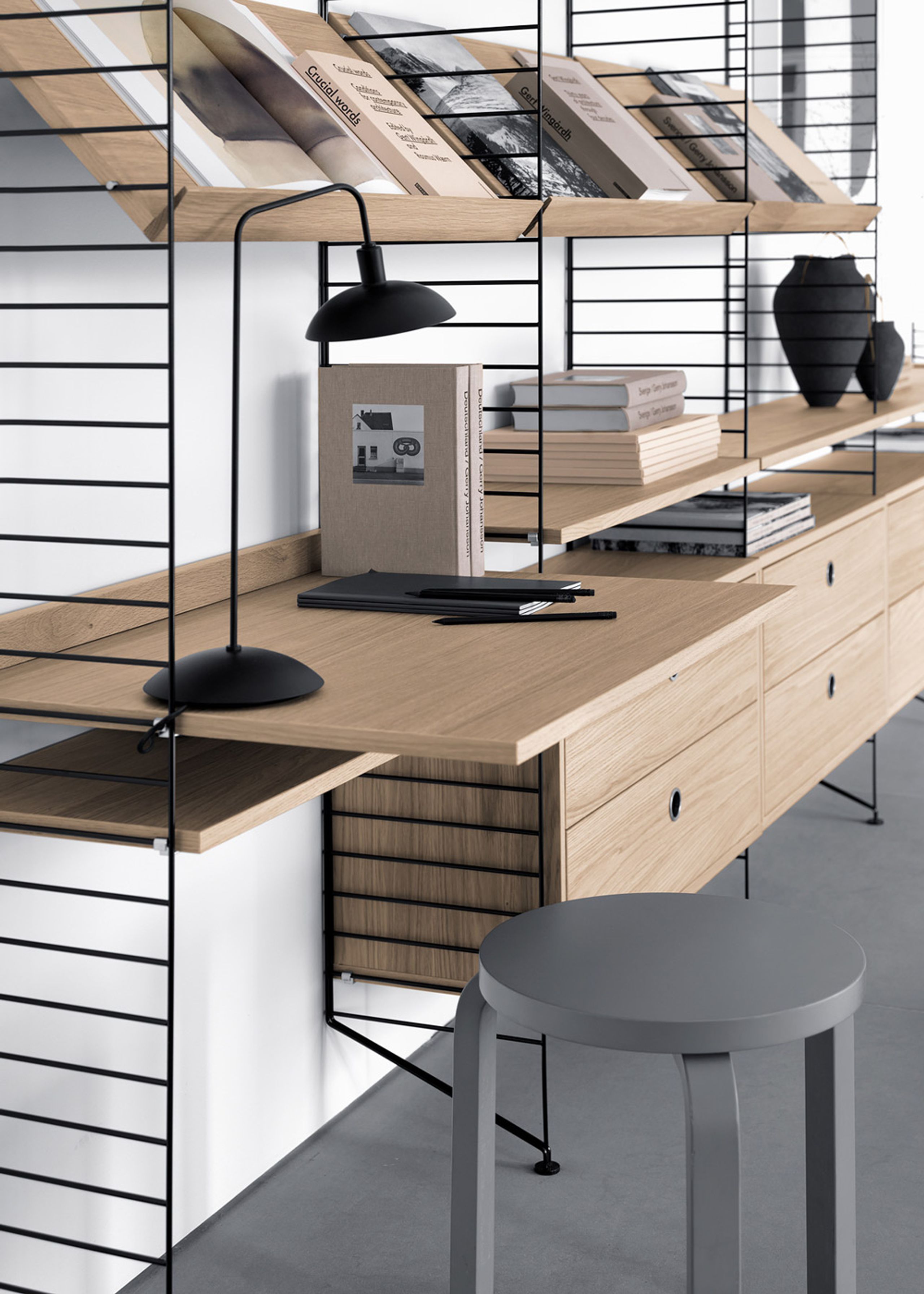 String - Bord - Work Desk - Walnut