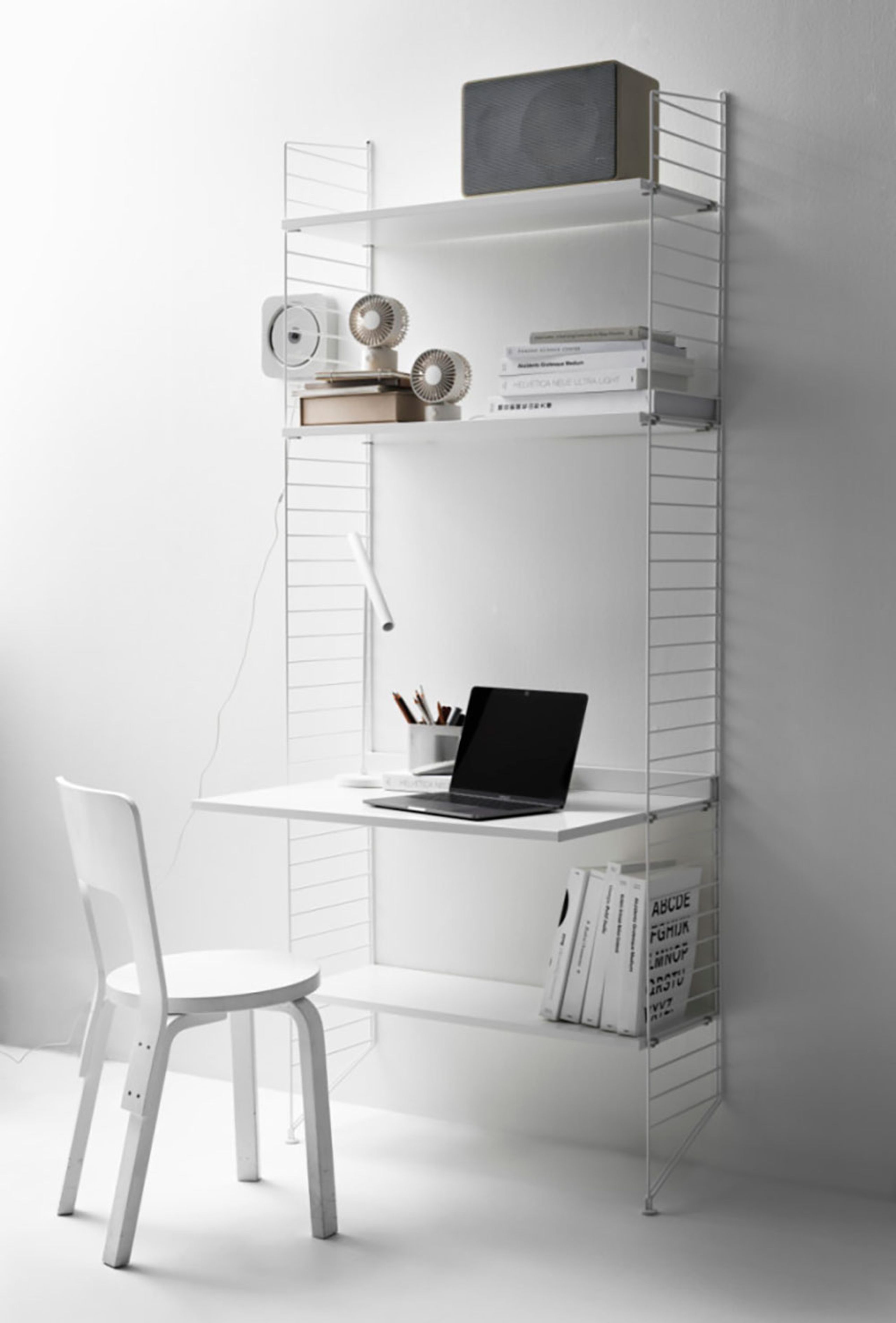 String Furniture - Shelving system - Workspace B - White / White