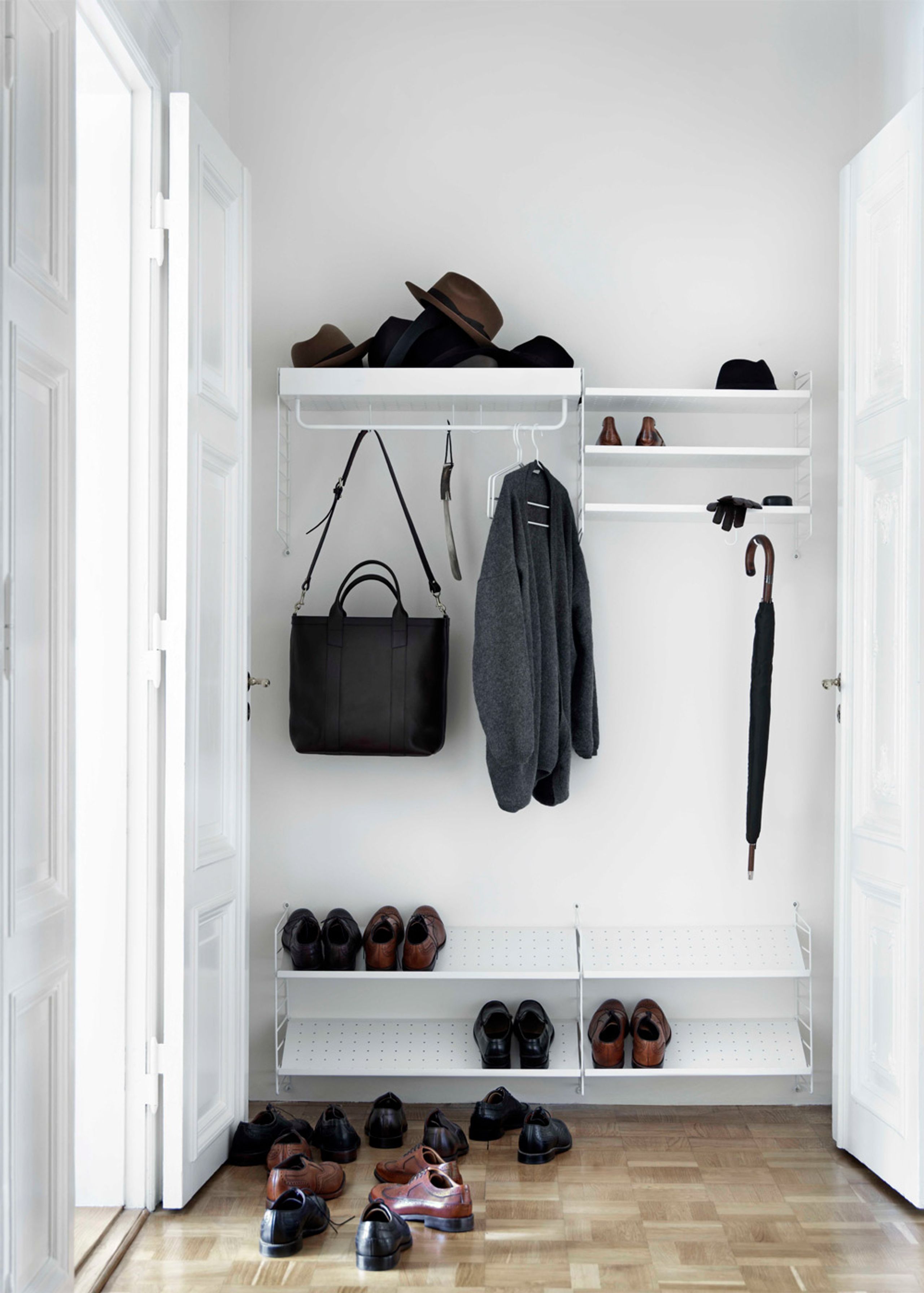 String - Shelf - Metal Shoe Shelf - Grey