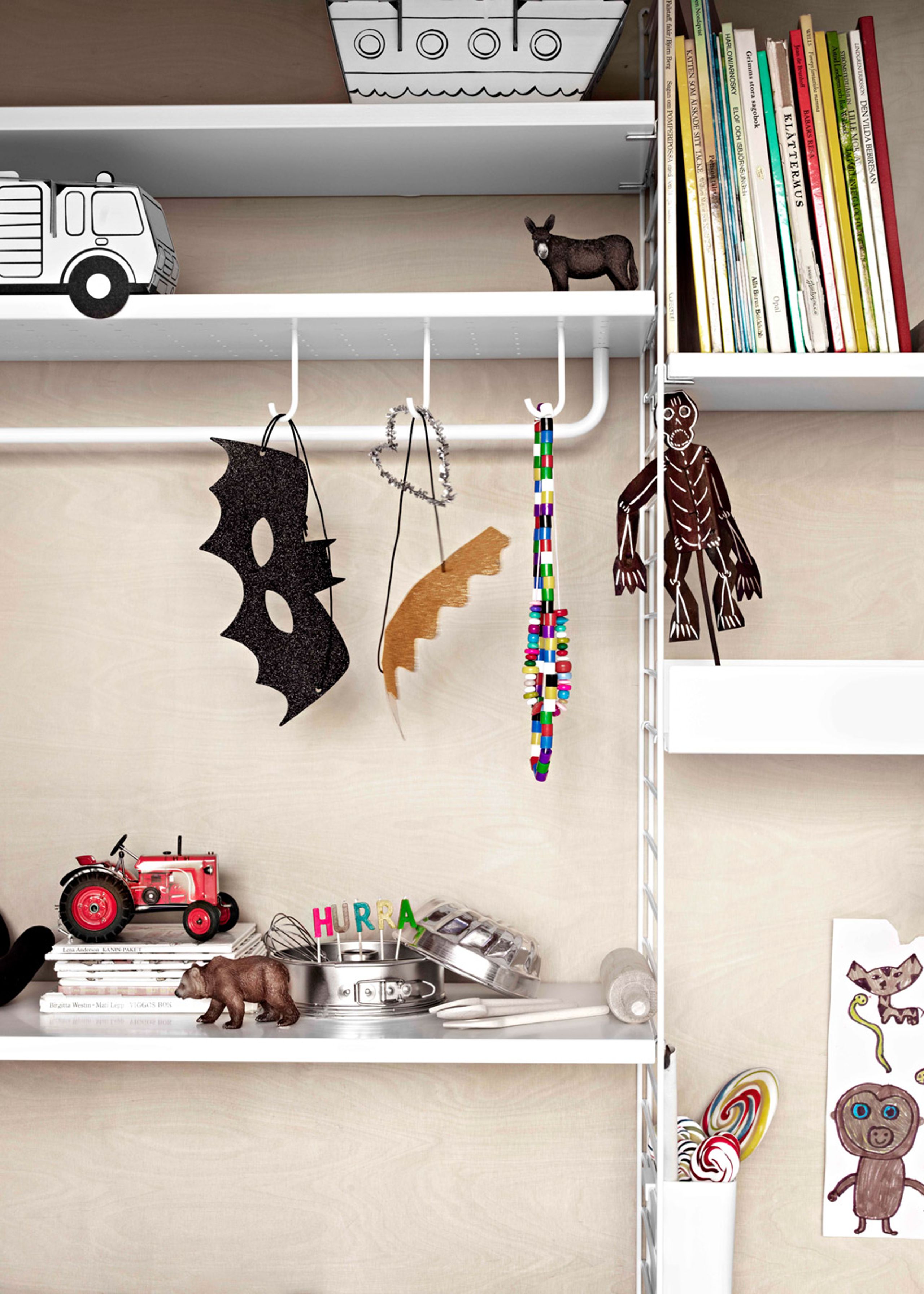 String - Hooks - Rods for Metal Shelf - Small - White