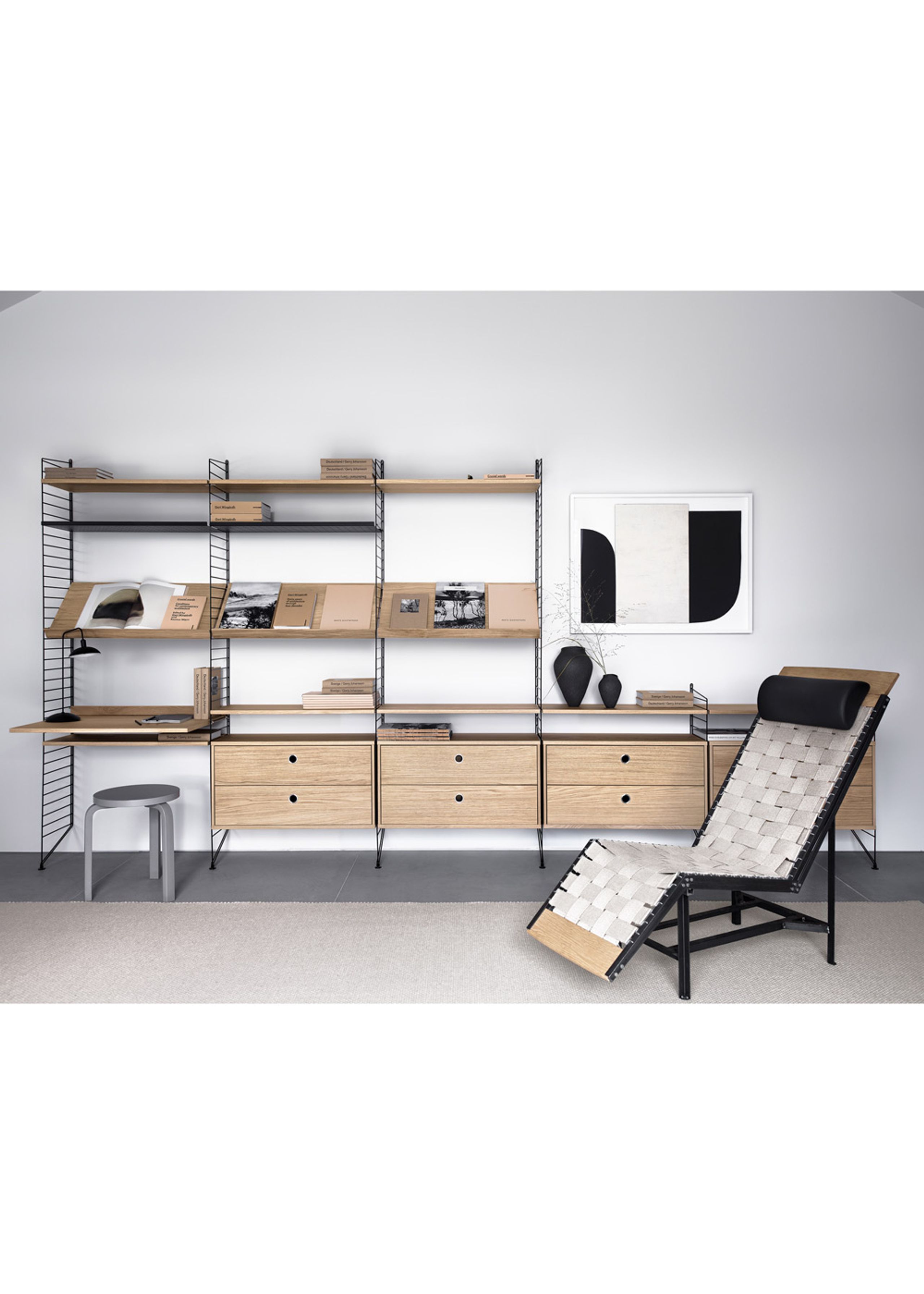 String - Display - Floor Panels 85x30 - Black