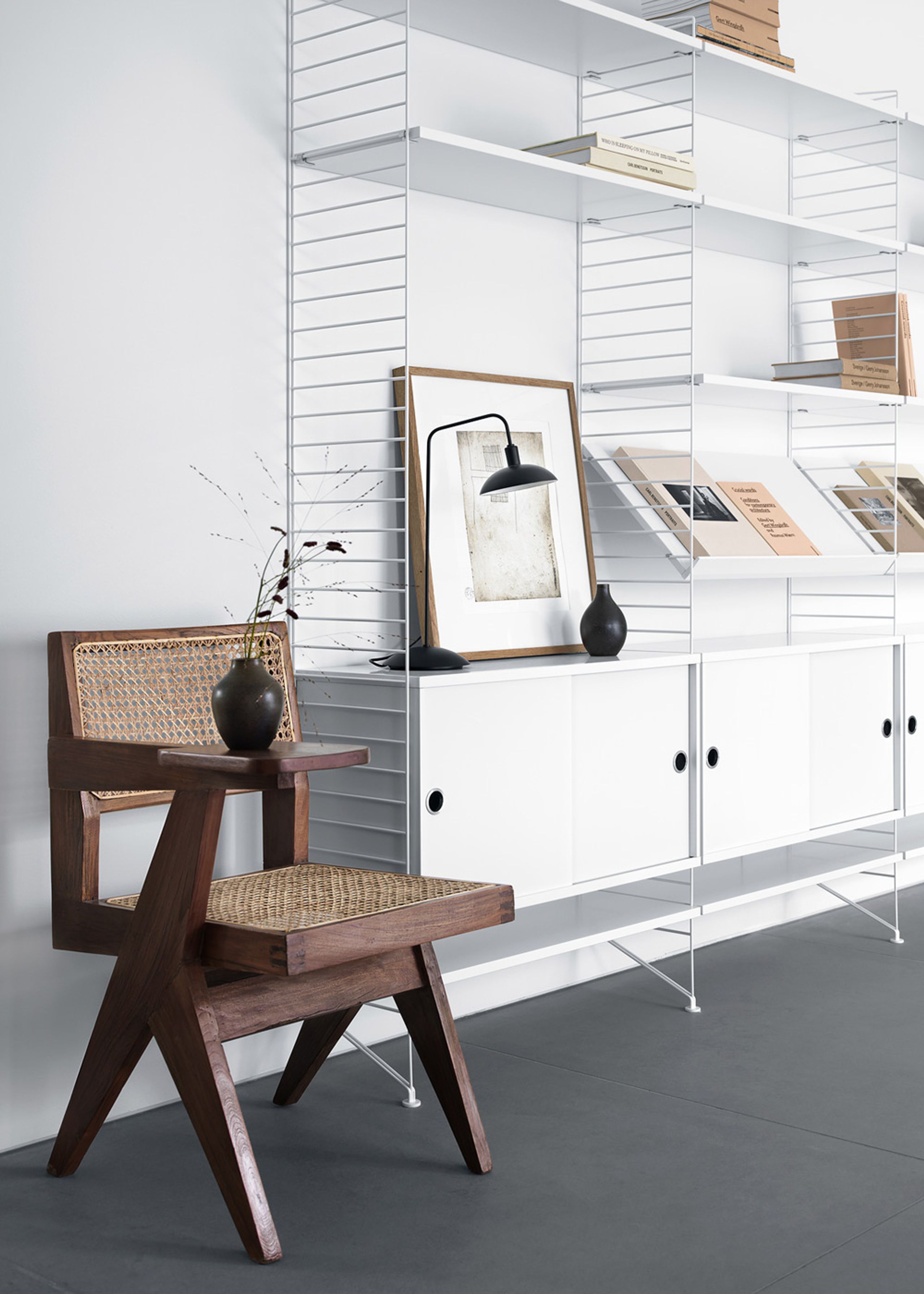 String - Cabinet - Cabinet w/ Sliding Doors - Small - Oak