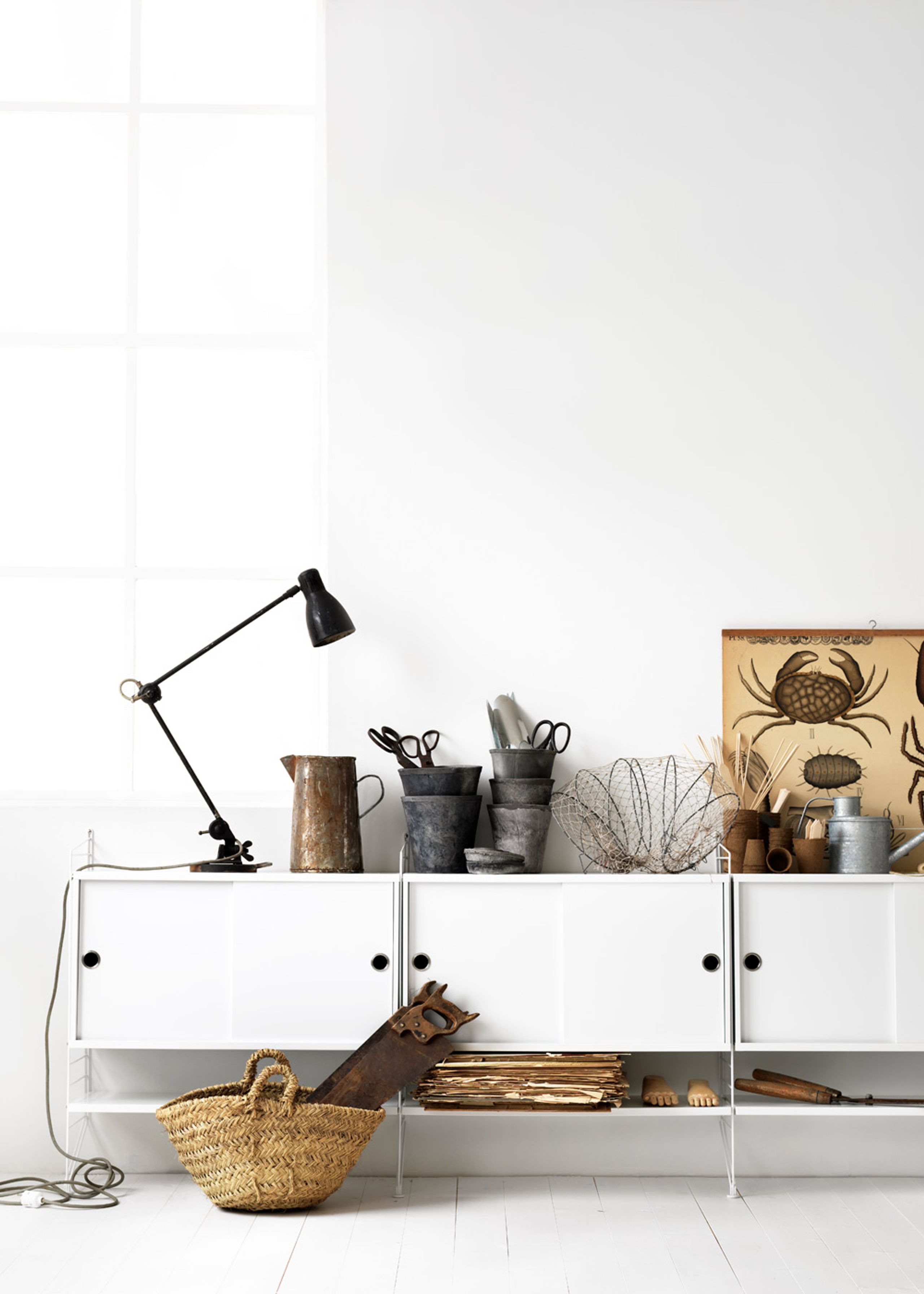 String - Cabinet - Cabinet w/ Sliding Doors - Small - Oak