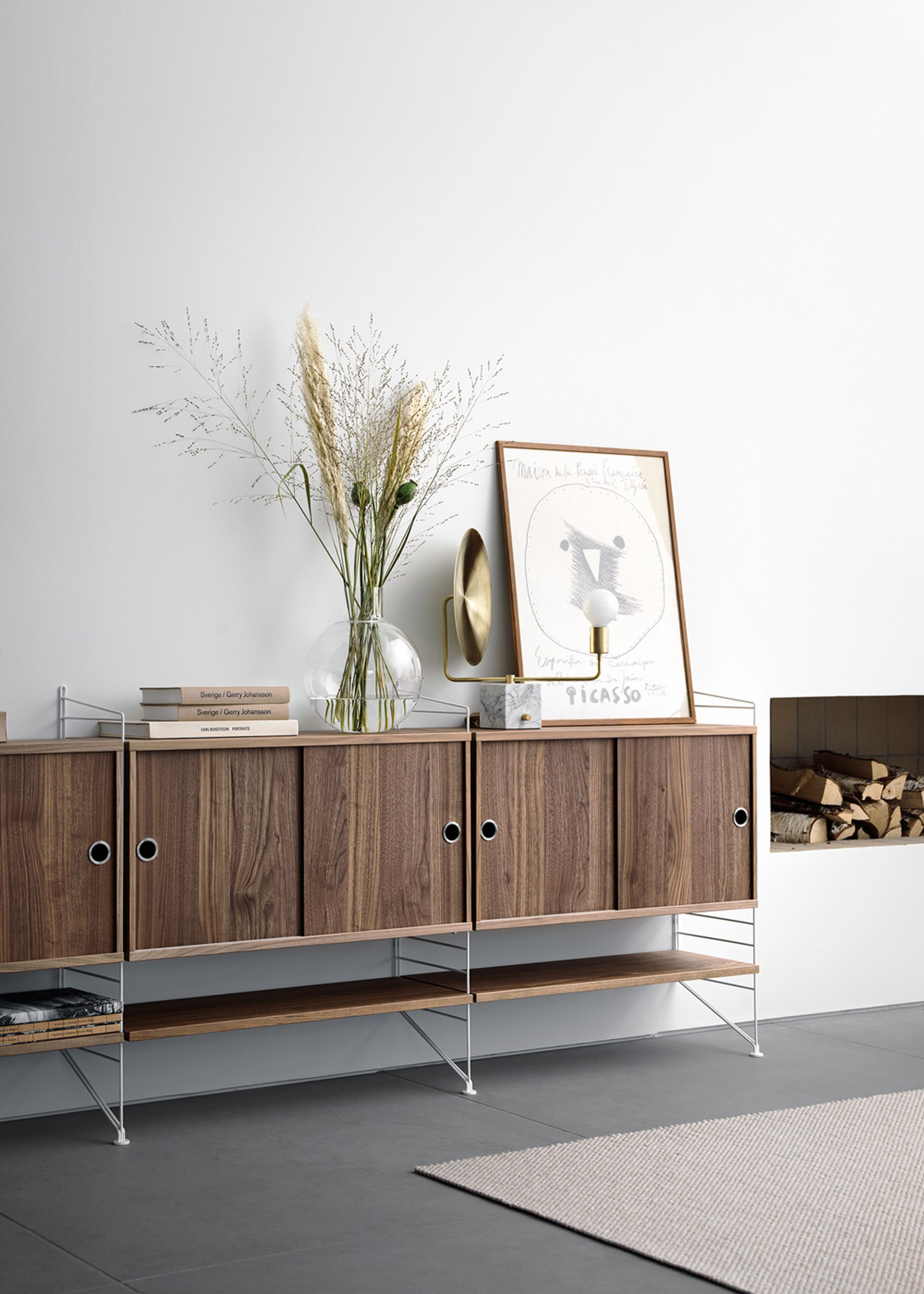 String - Cabinet - Cabinet w/ Sliding Doors - Small - Oak