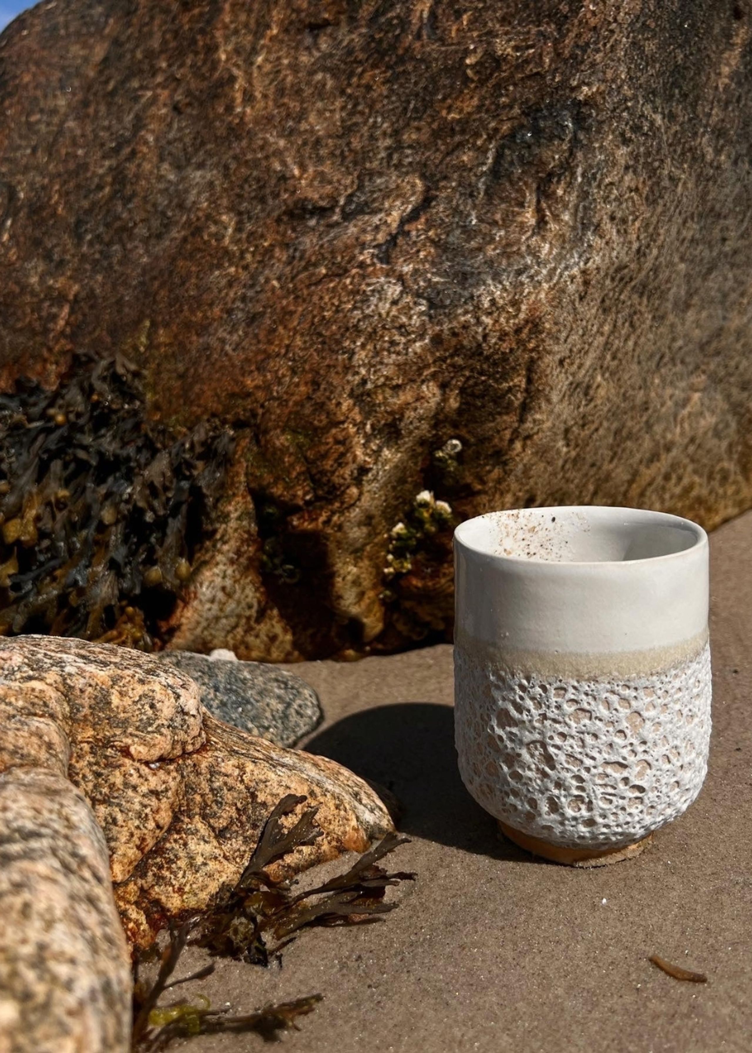 Studio Aarhus - Cup - Sea foam cup, white - Hvid