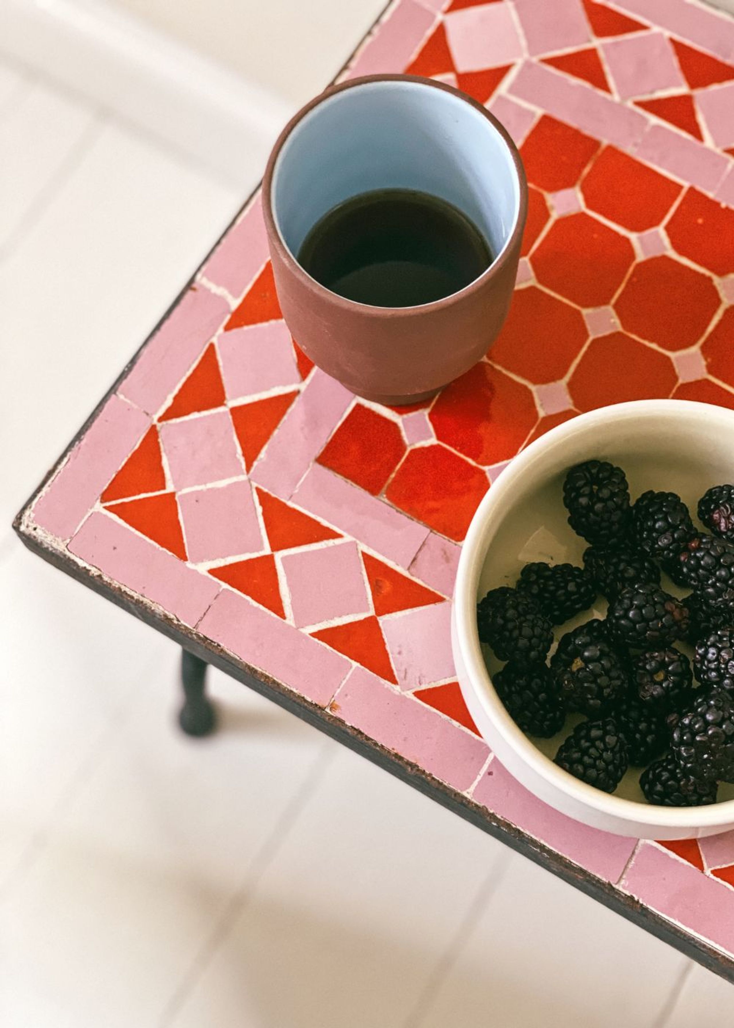 Studio About - Tasse - Clayware Cup - Tall - 2 pcs - Terracotta/Blue