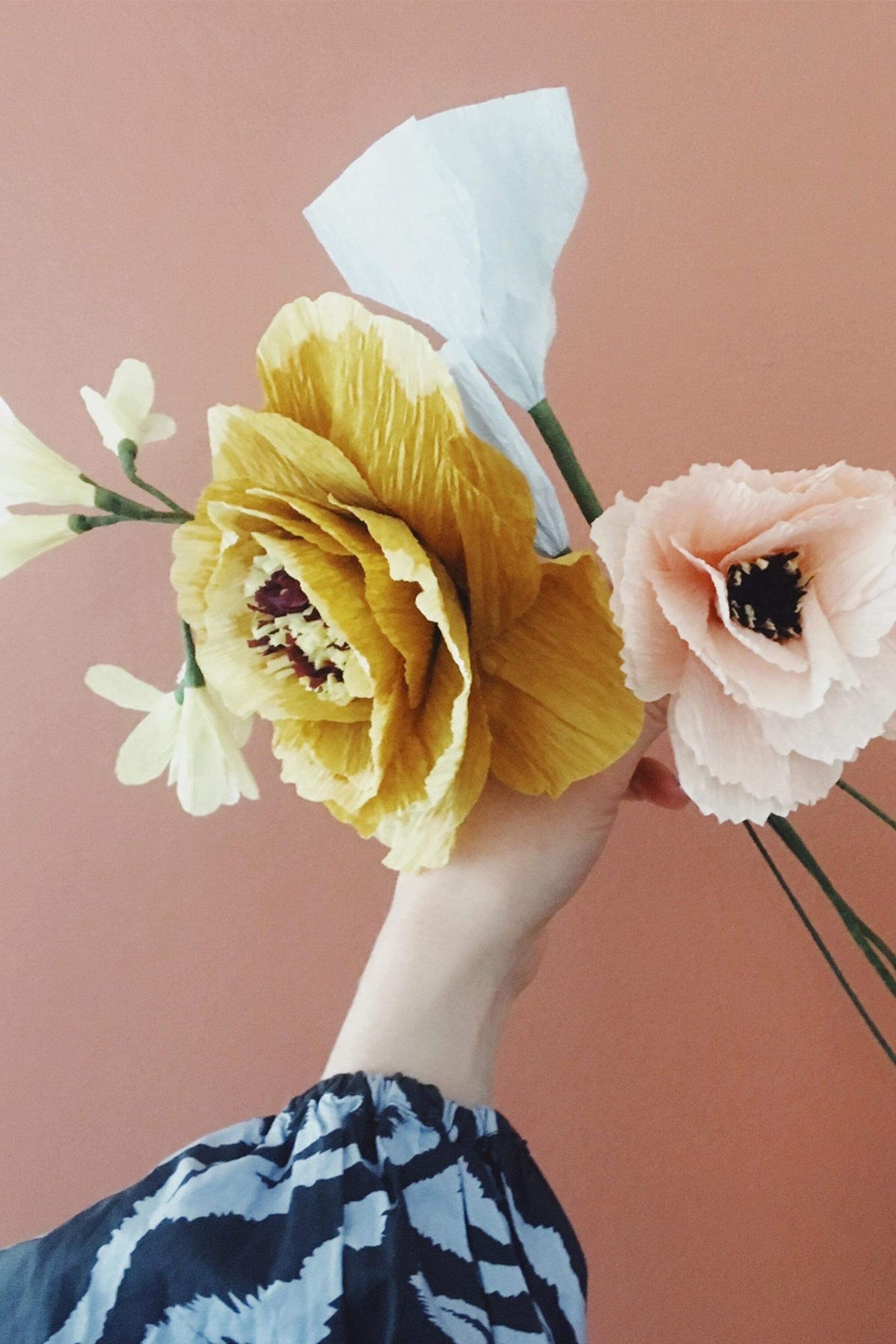 Studio About - Paper Flowers - Paper Flower, Ice Poppy - Ochra