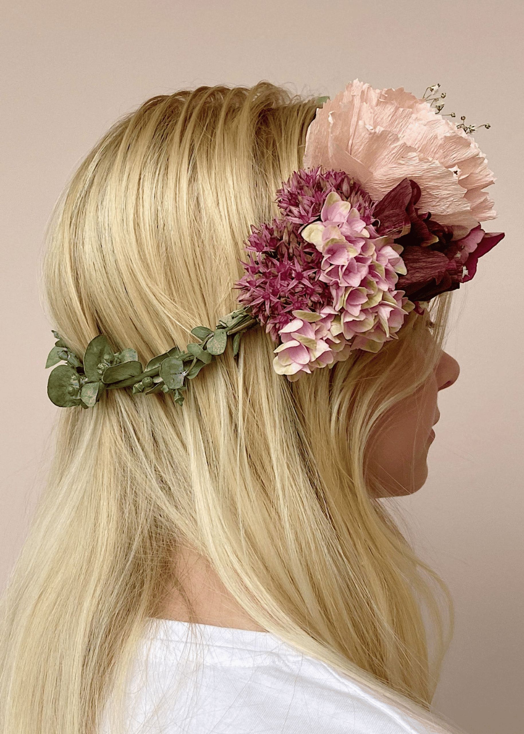 Studio About - Paper Flowers - Paper Flower, Lily - Aubergine