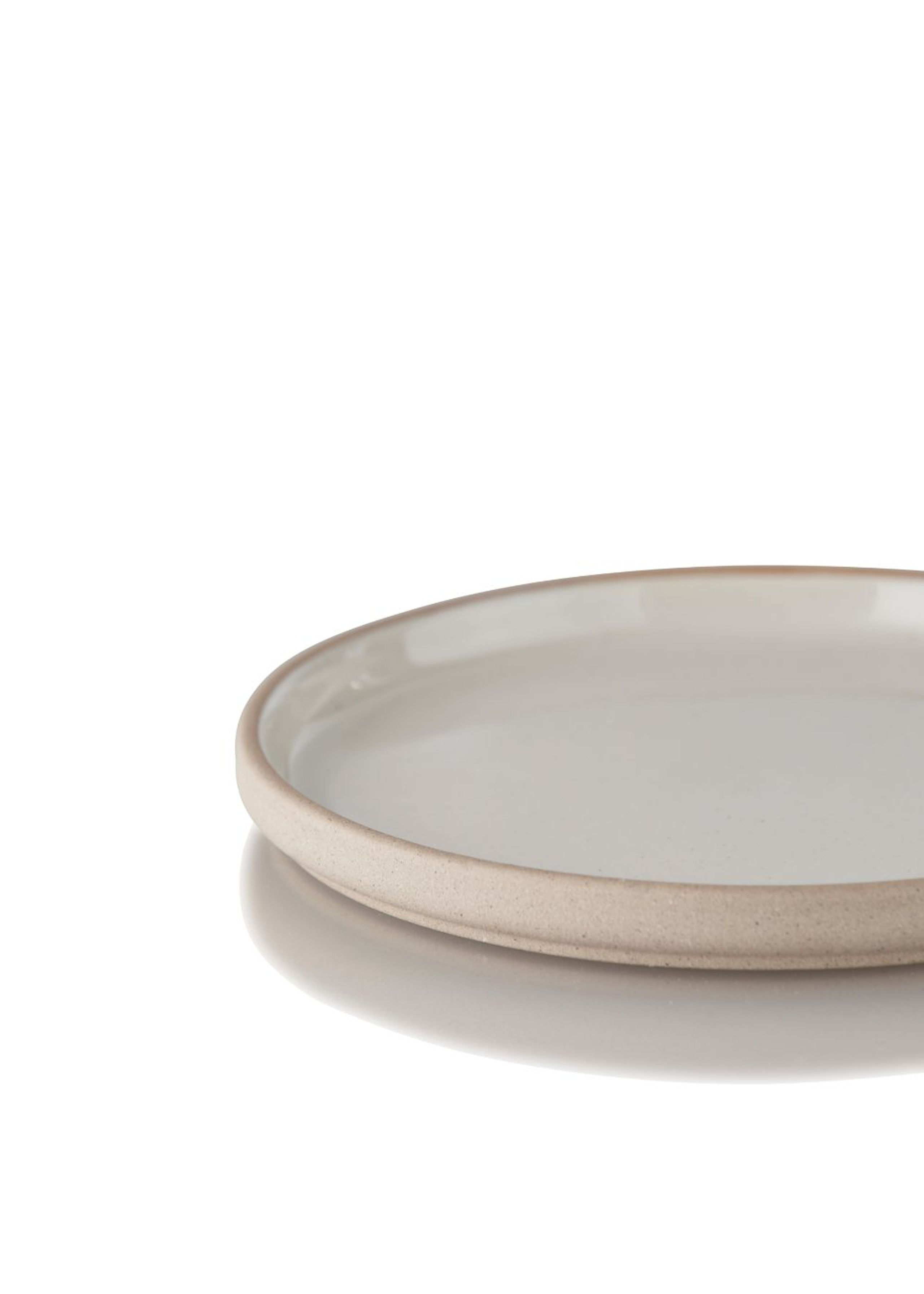 Studio About - Tallerken - Clayware Plate - Medium - 2 pcs - Sand/Grey