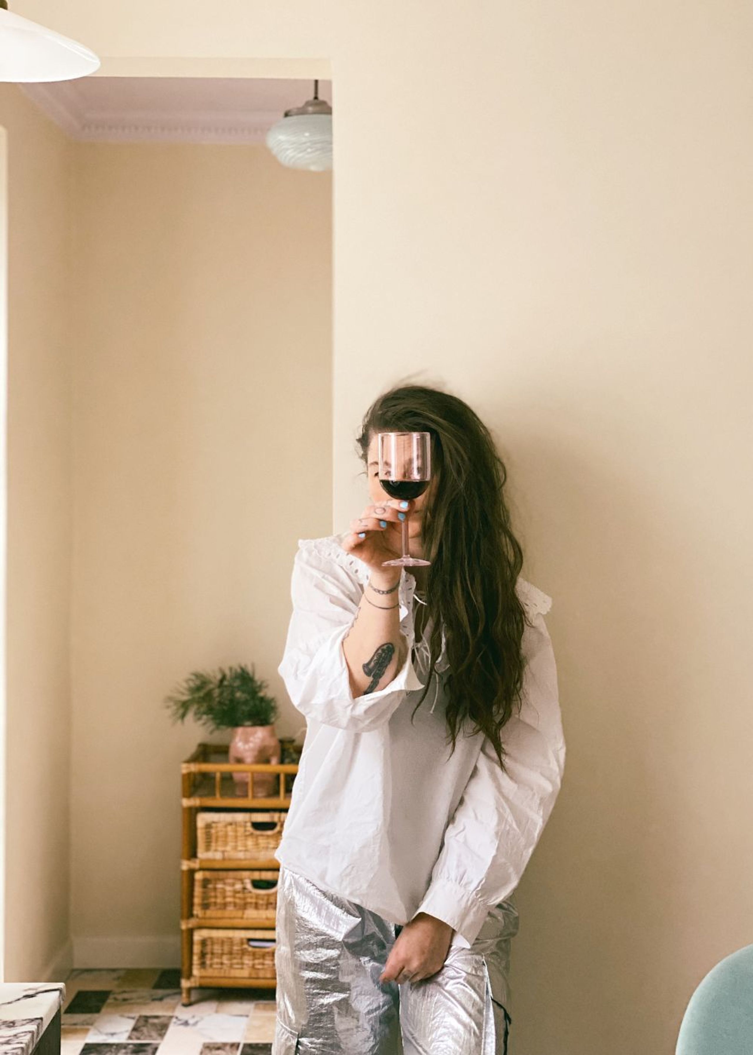 Studio About - Weinglas - Glassware Wine Glass - Tall - 2 pcs - Amber