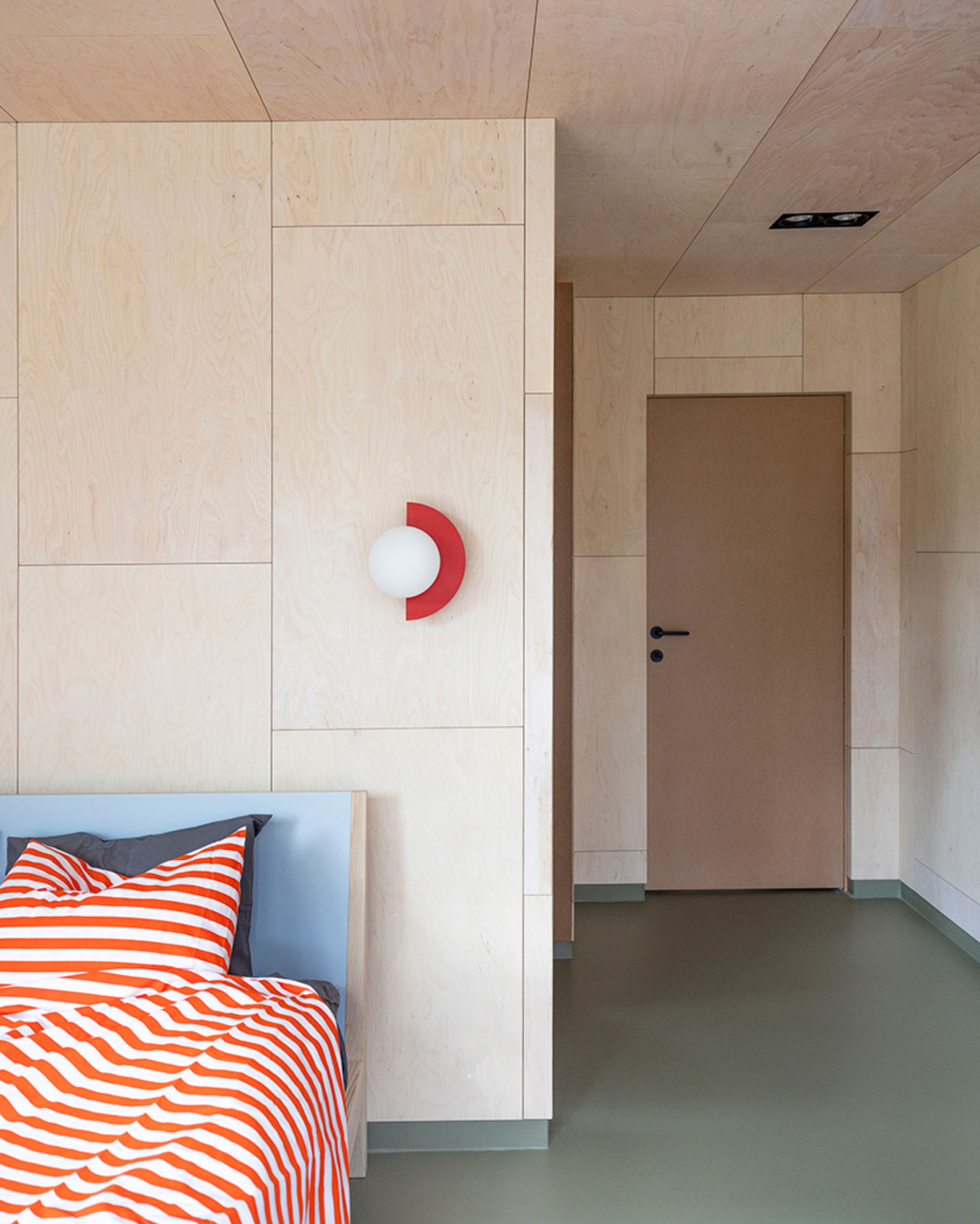 Swedish Ninja - Væglampe - Candy Little Circle 180 S - Ninja Black