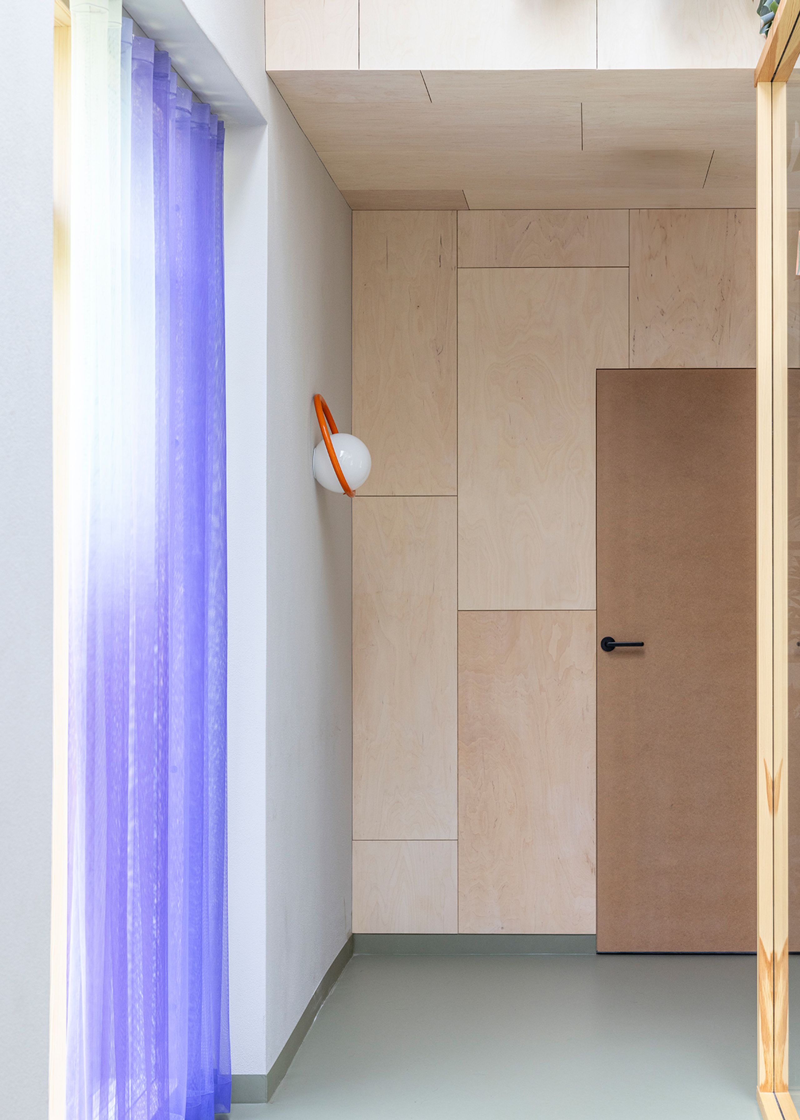 Swedish Ninja - Kinkiet - Hula Hoop Wall Lamp - Cord, Switch, & Plug - Scandi Blue