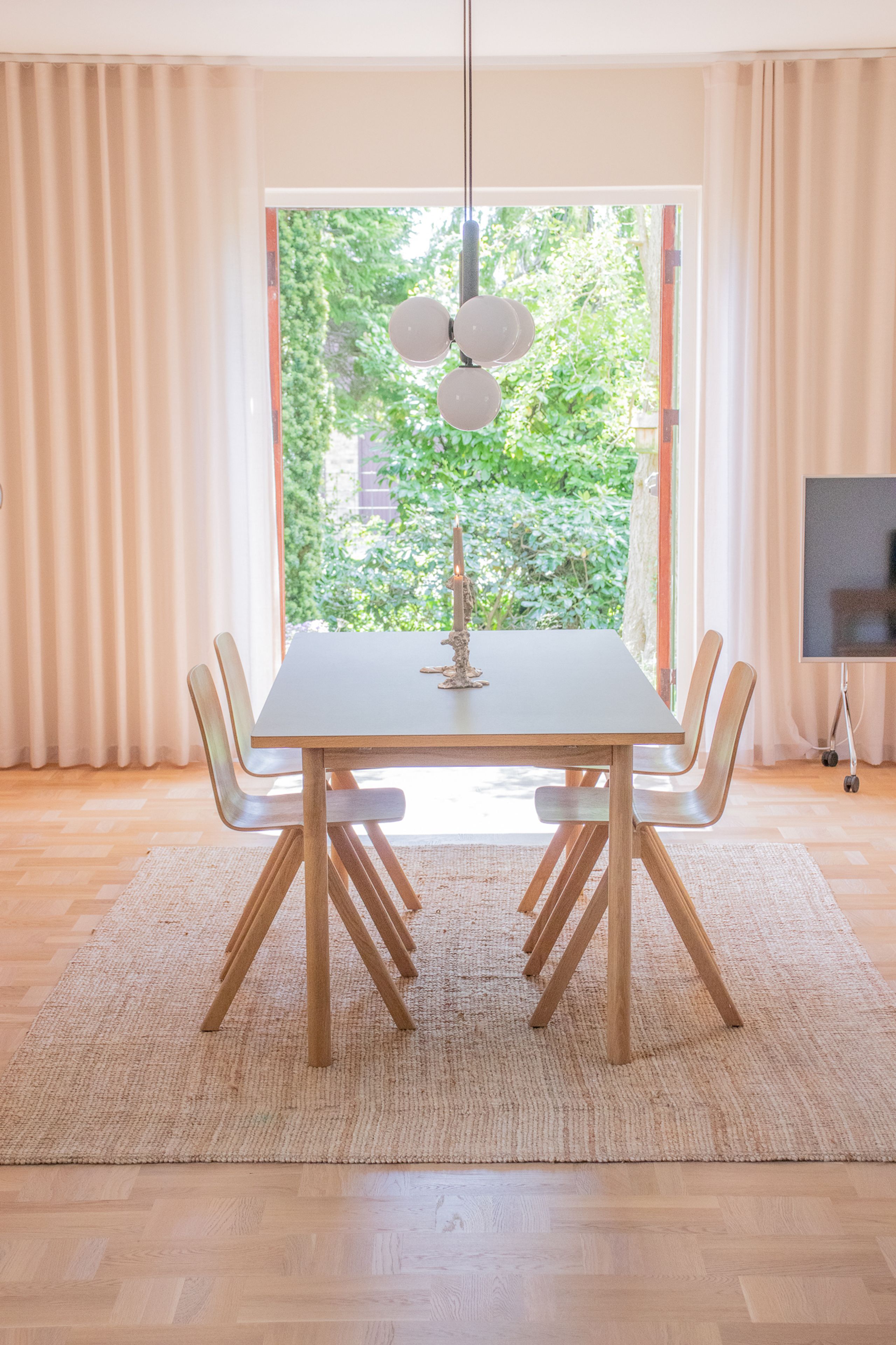 Tablelab - Dining Table - Essential Oak 220x90cm - Grey