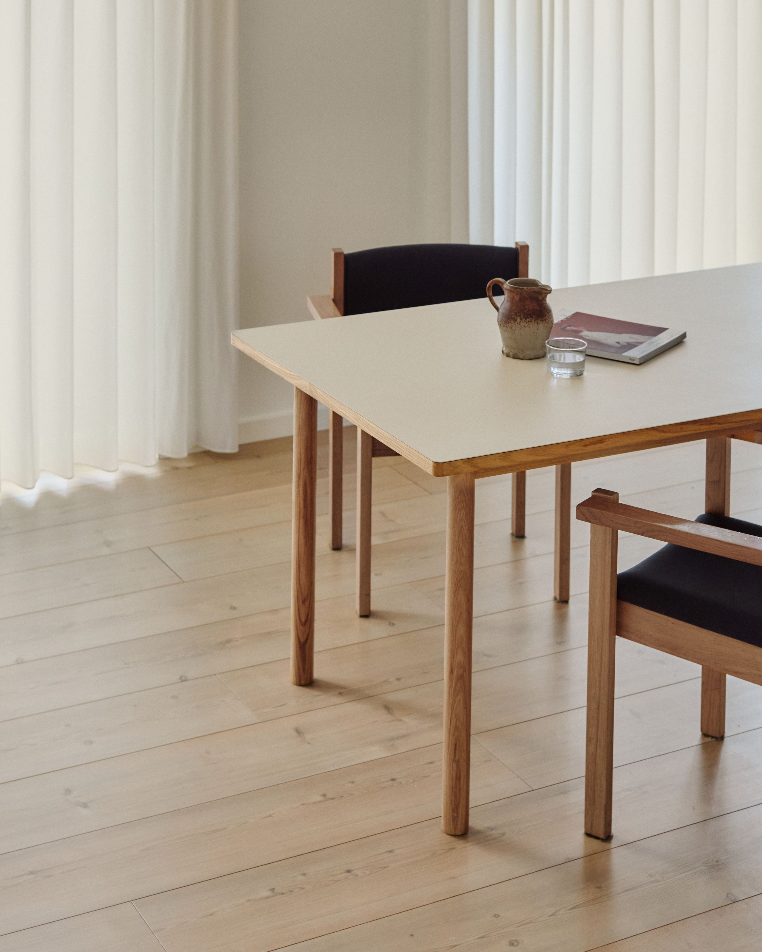 Tablelab - Dining Table - Essential Oak 220x90cm - Mushroom