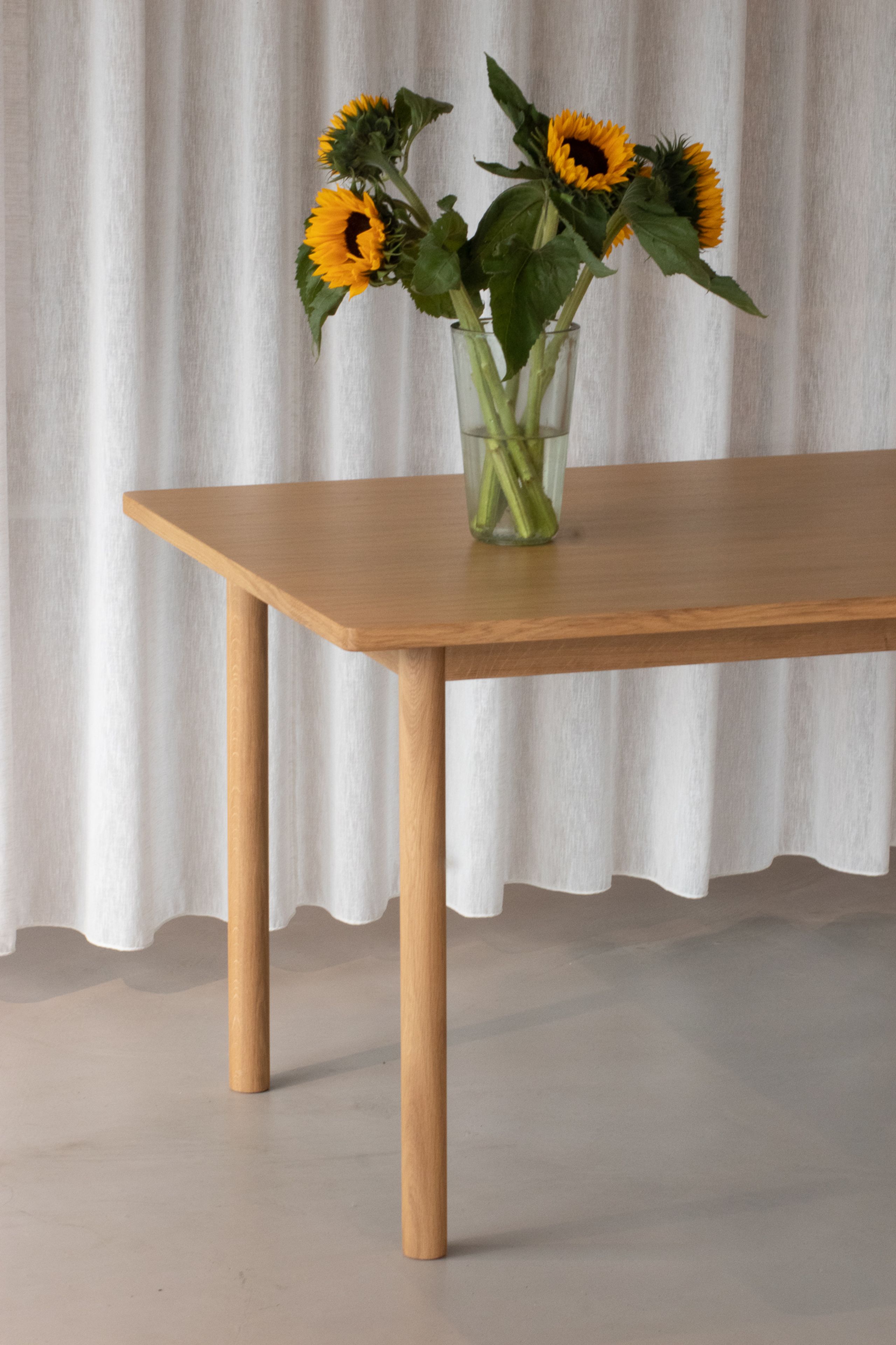 Tablelab - Dining Table - Essential Oak 220x90cm - Oak veneer