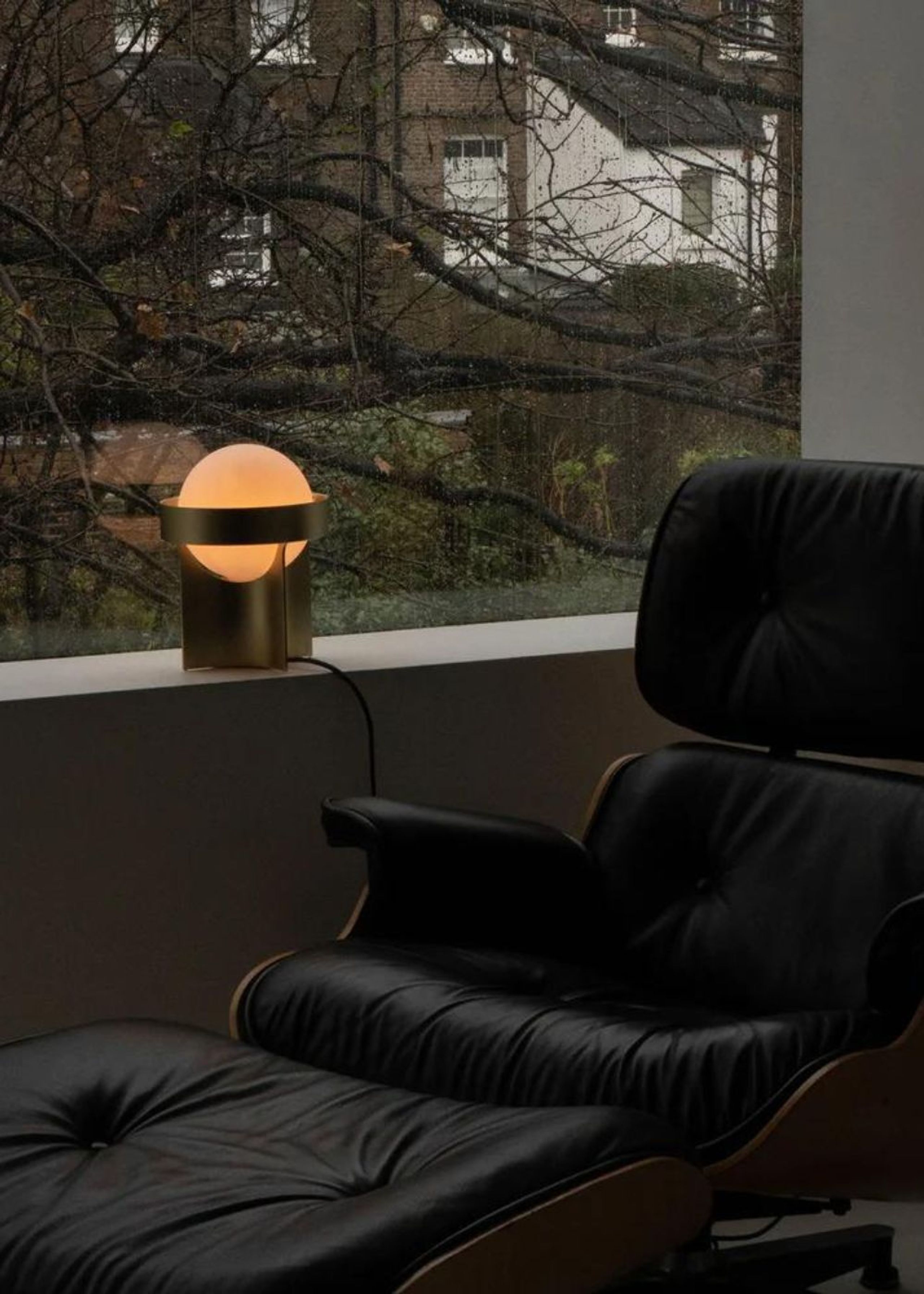 Tala - Lampe de table - Loop Table Lamp + Sphere IV - Gold