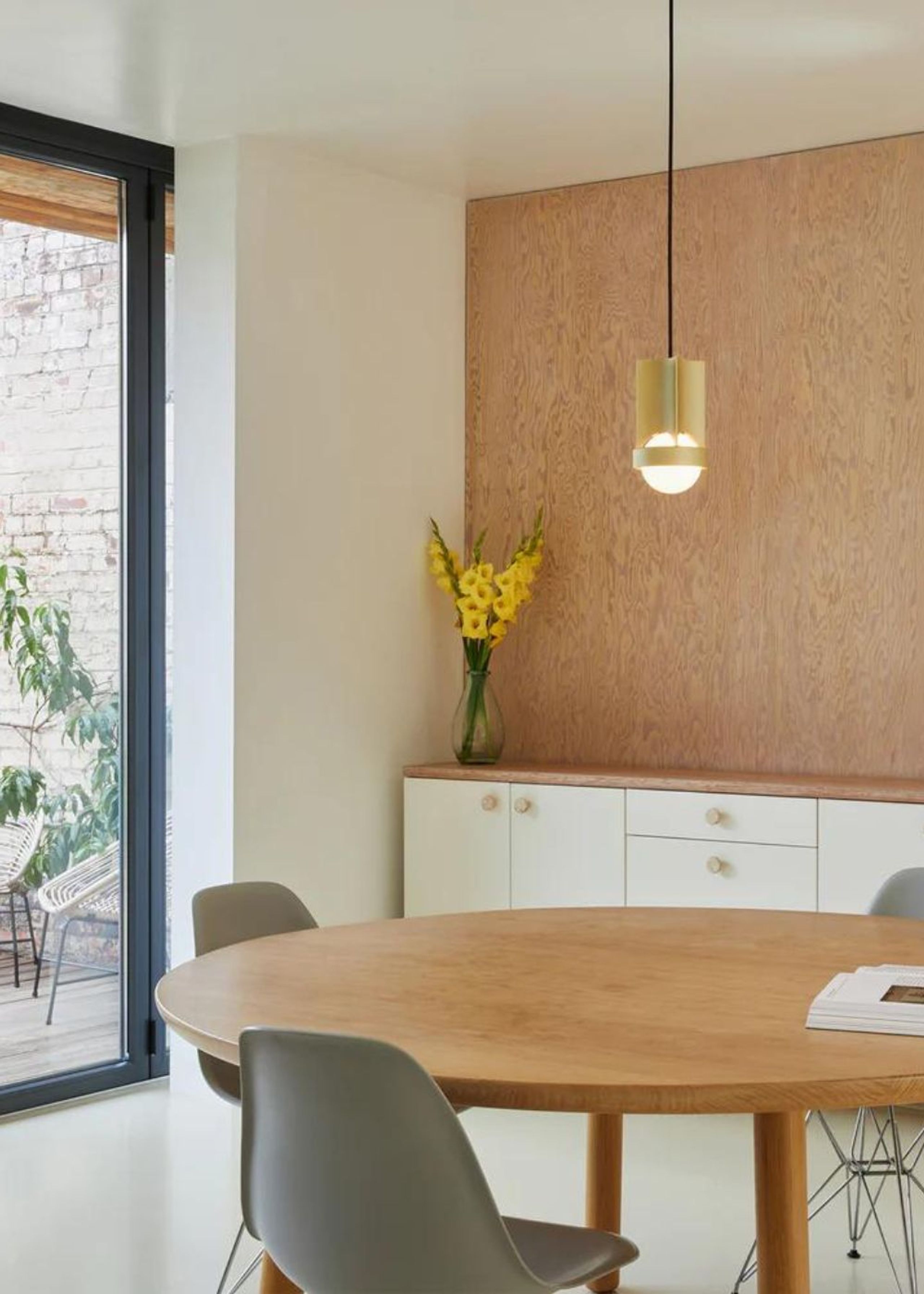 Tala - Pendant Lamp - Loop Single Pendant + Sphere III - Gold