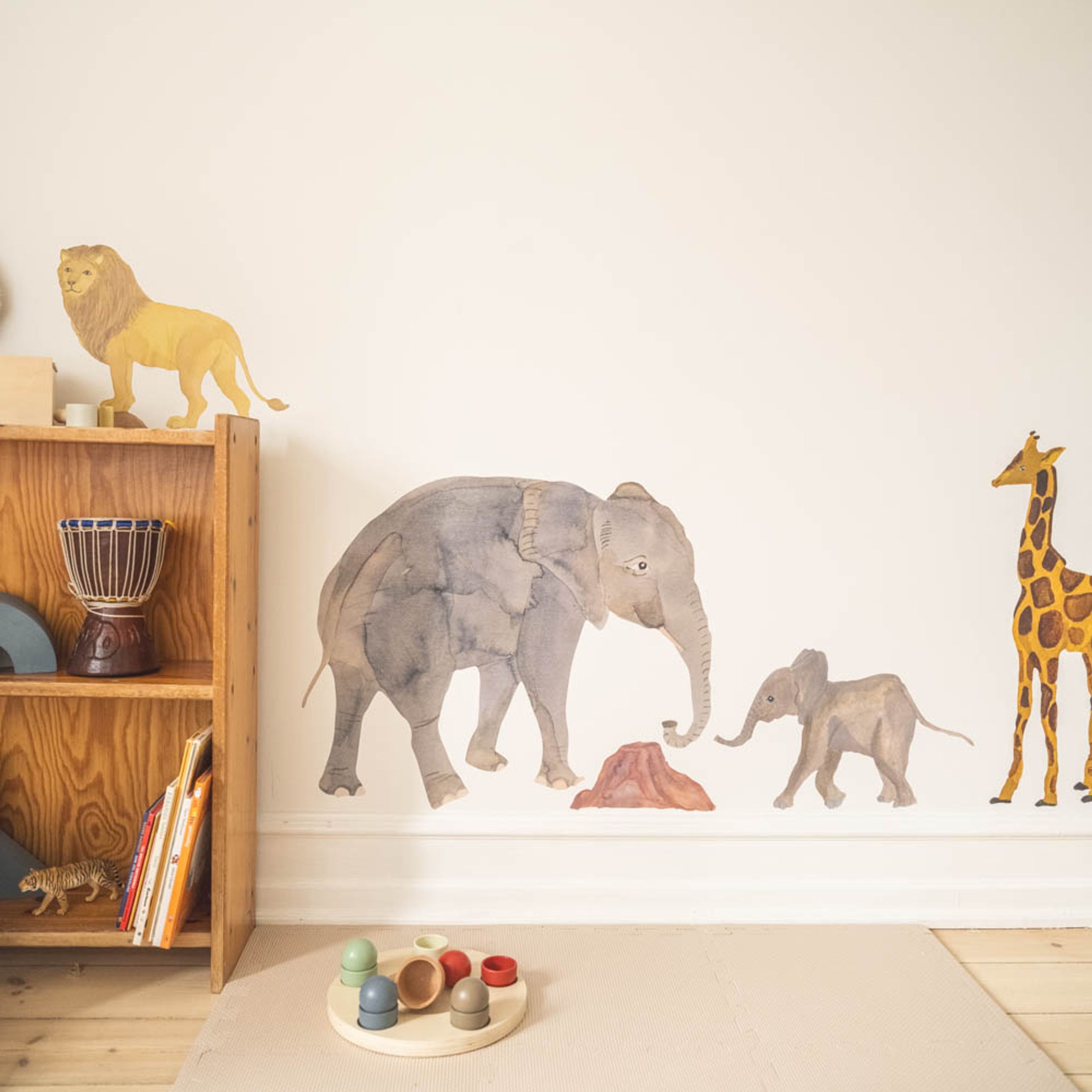 That's Mine - Nálepka na stenu pre deti - Wallsticker Elephant Baby - Grey