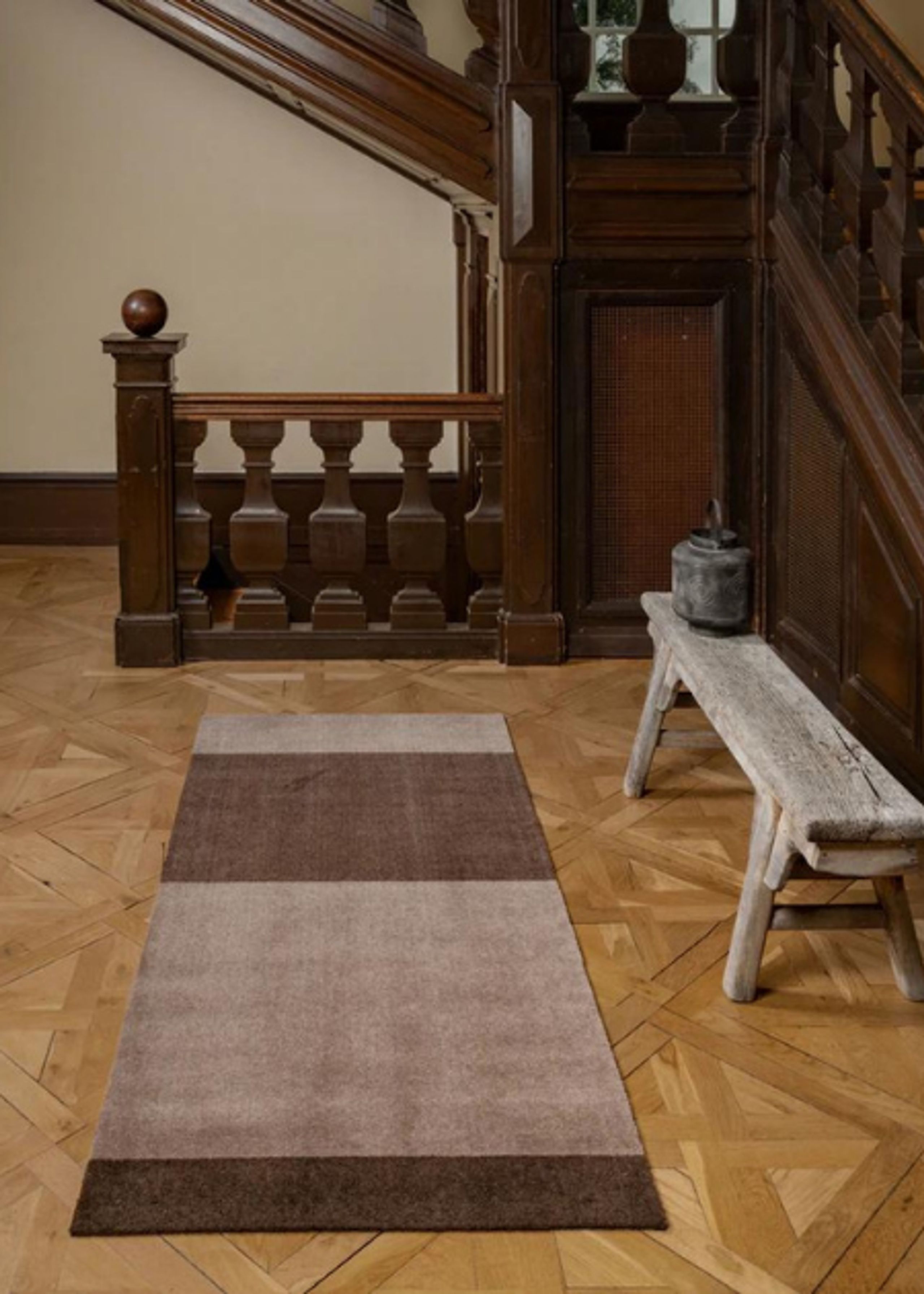 Tica Copenhagen - Rug - STRIPES HORIZON - Sand/Brown