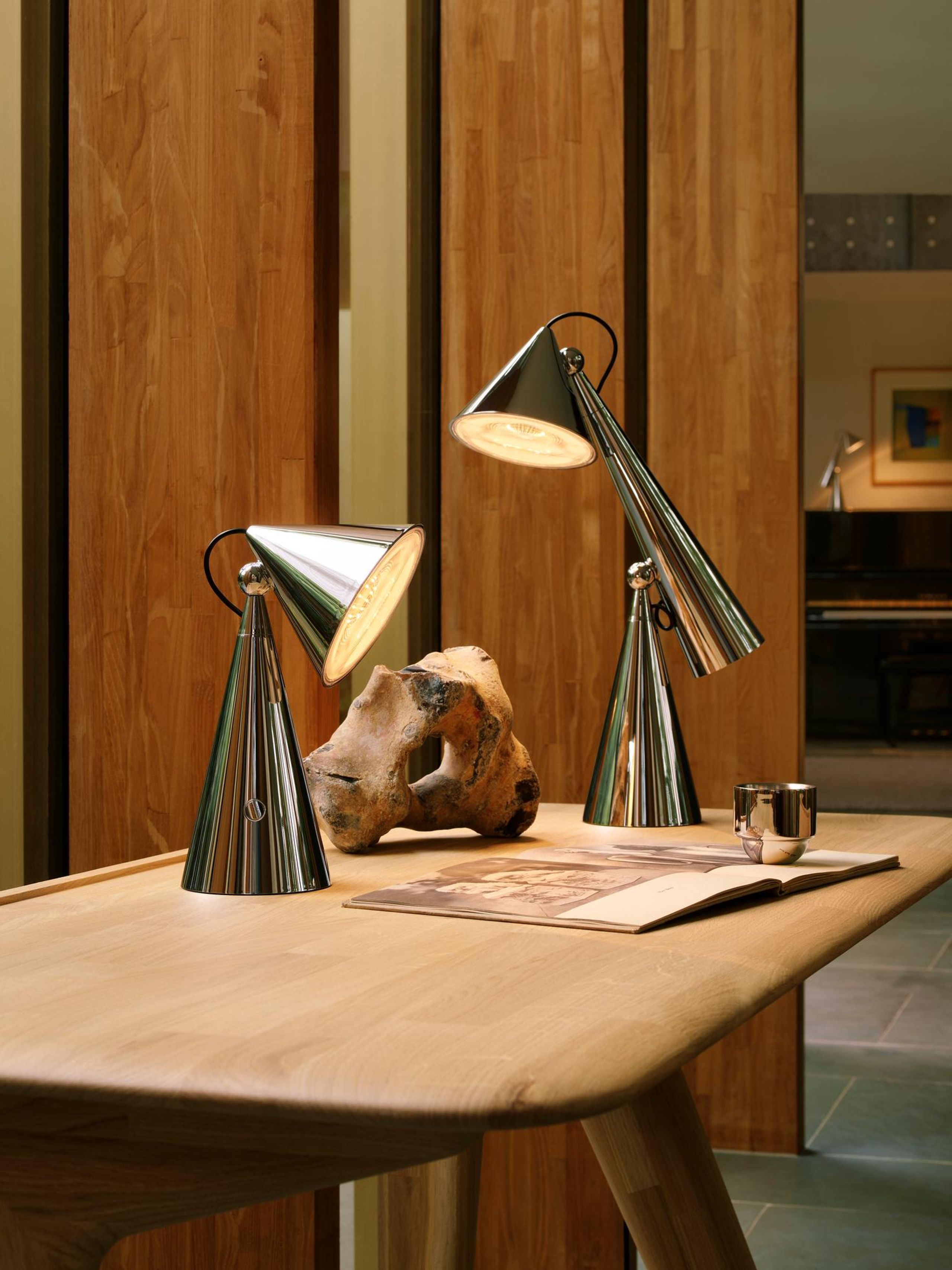 Tom Dixon - Table Lamp - Pose Task Light - Gloss Indigo
