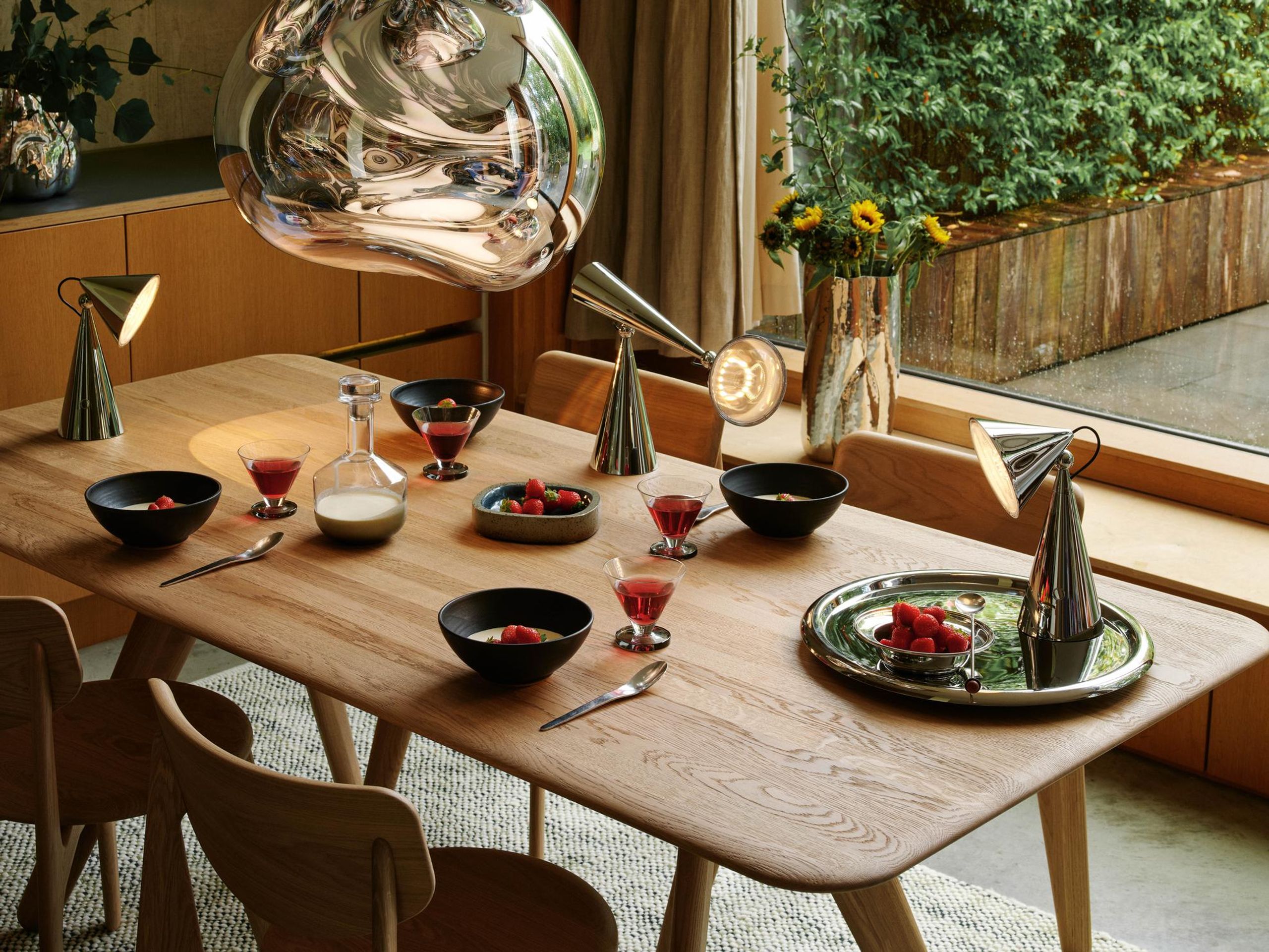 Tom Dixon - Table Lamp - Pose Task Light - Polished Gold