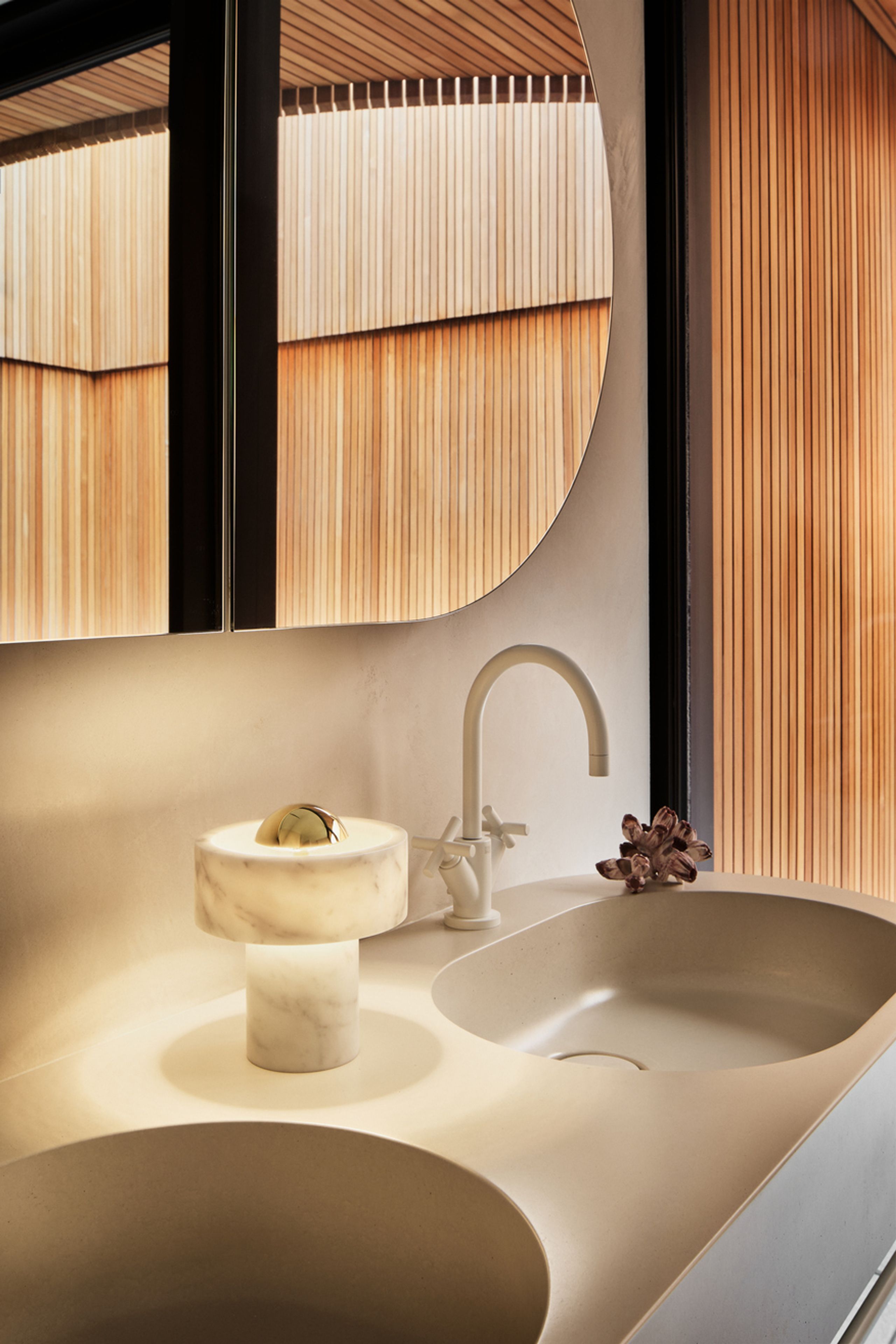 Tom Dixon - Tischlampe - Stone Portable LED - Gloss Gold