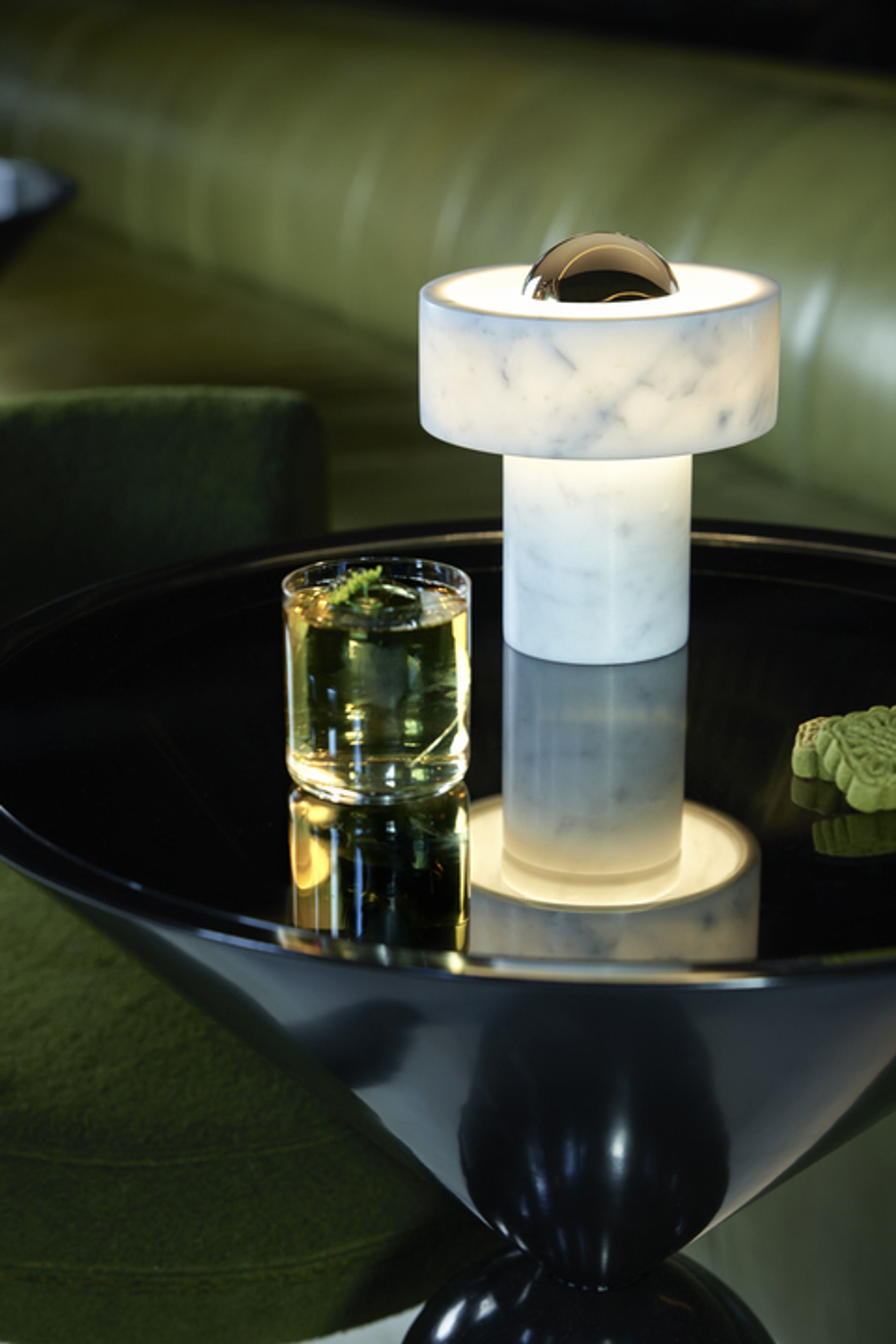 Tom Dixon - Table Lamp - Stone Portable LED - Gloss Silver