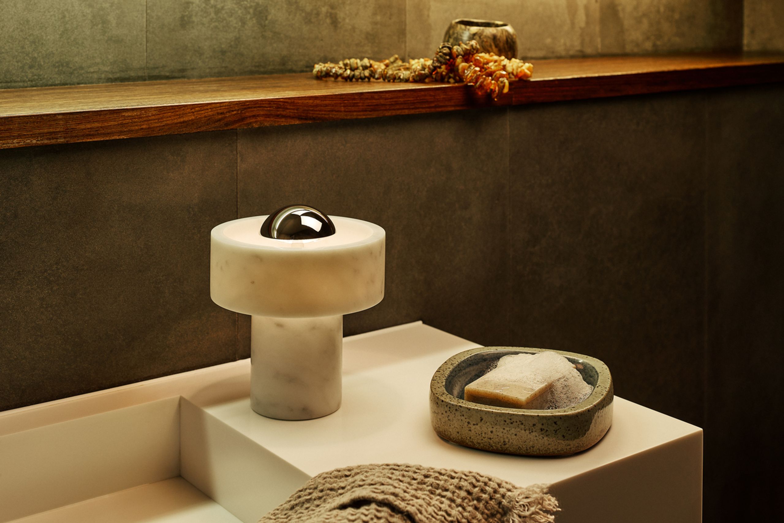 Tom Dixon - Table Lamp - Stone Portable LED - Gloss Silver