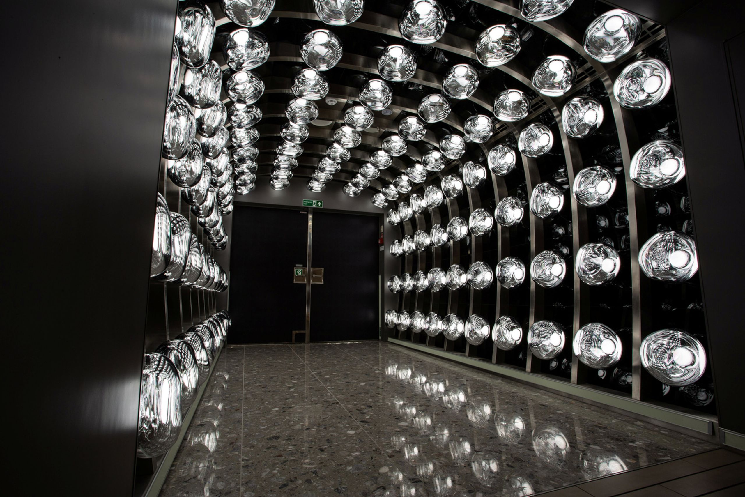 Tom Dixon - Kinkiet - Melt Surface LED - Mirrored Copper