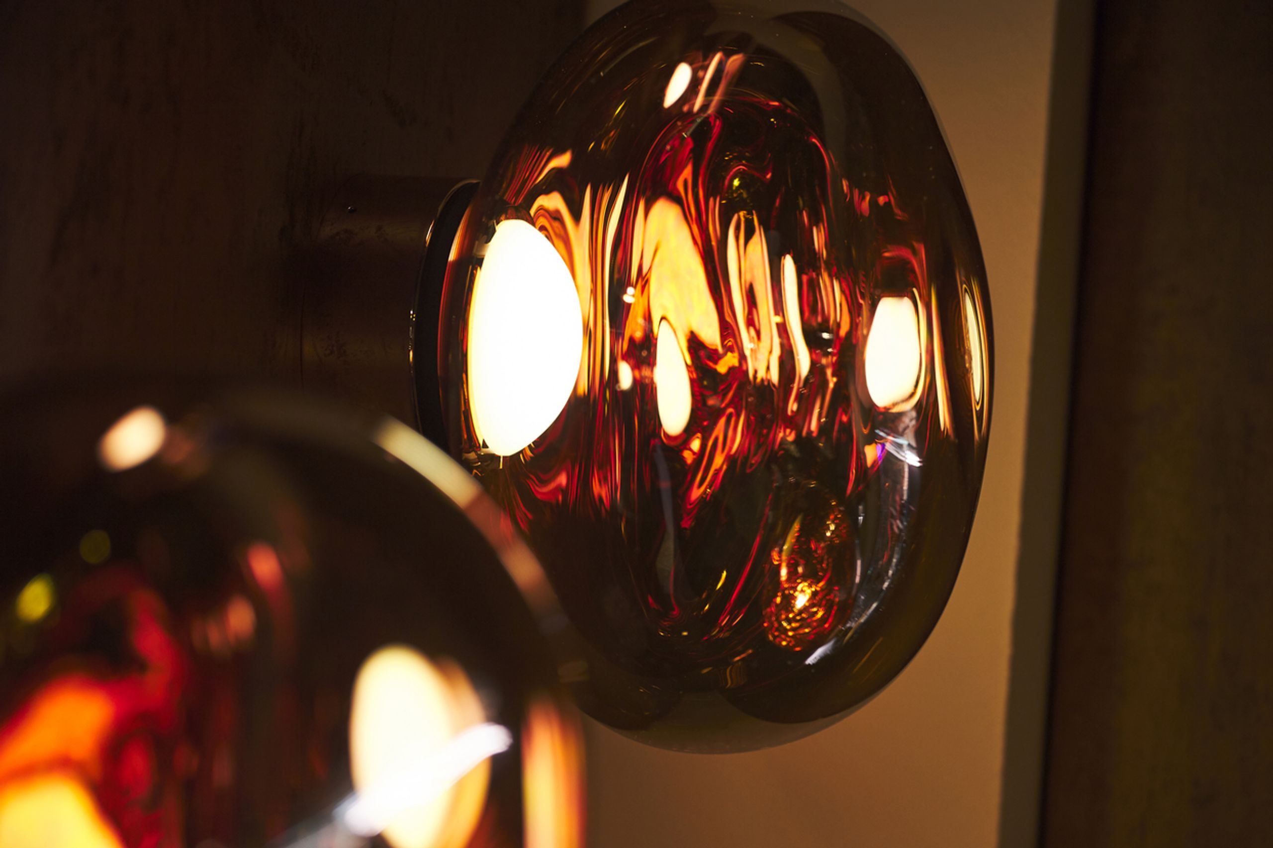 Tom Dixon - Kinkiet - Melt Surface LED - Mirrored Gold