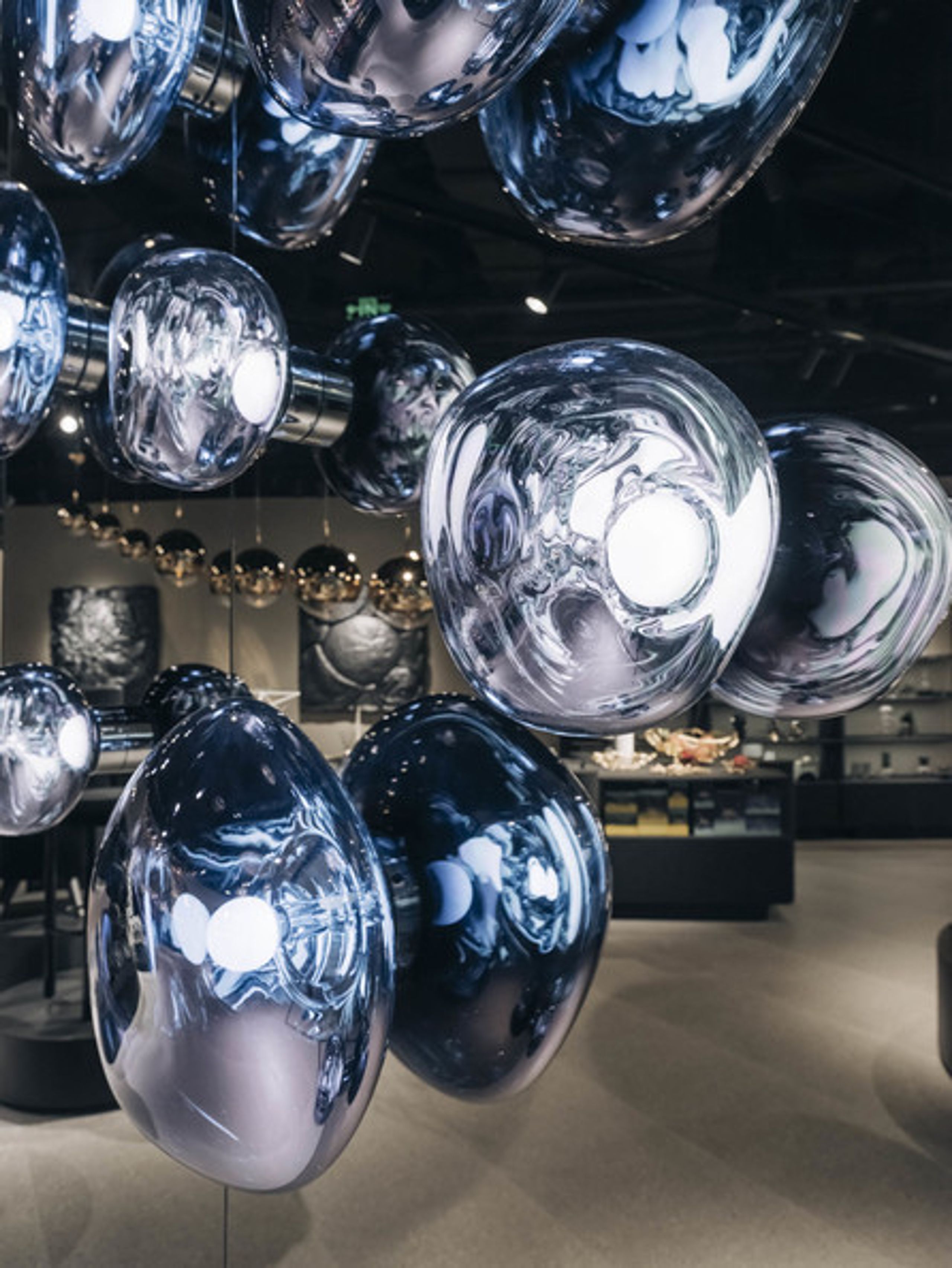 Tom Dixon - Kinkiet - Melt Surface LED - Mirrored Smoke