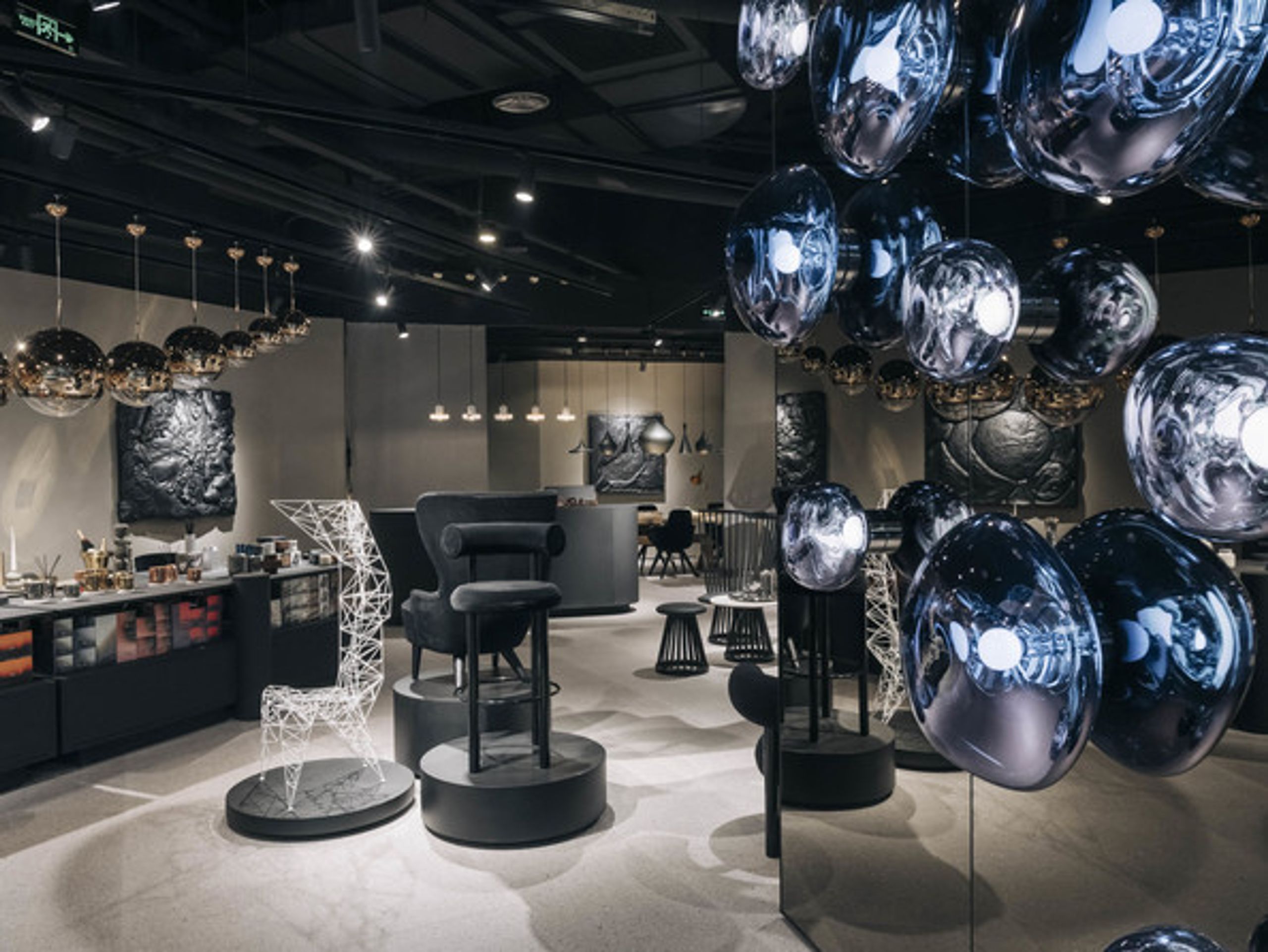 Tom Dixon - Kinkiet - Melt Surface LED - Mirrored Smoke