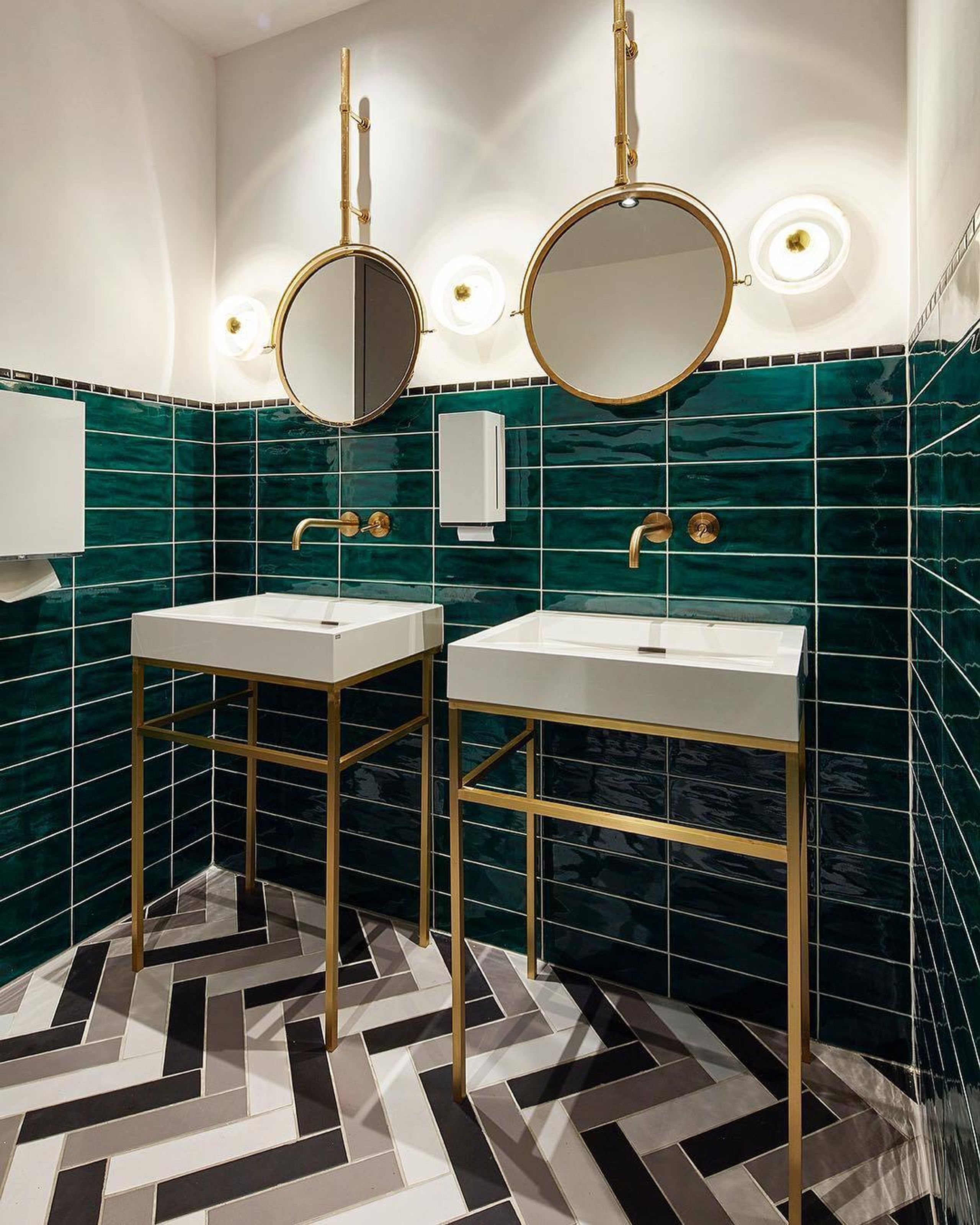 Tom Dixon - Wall lamp - Stone Wall LED - Polished Marble / Gold