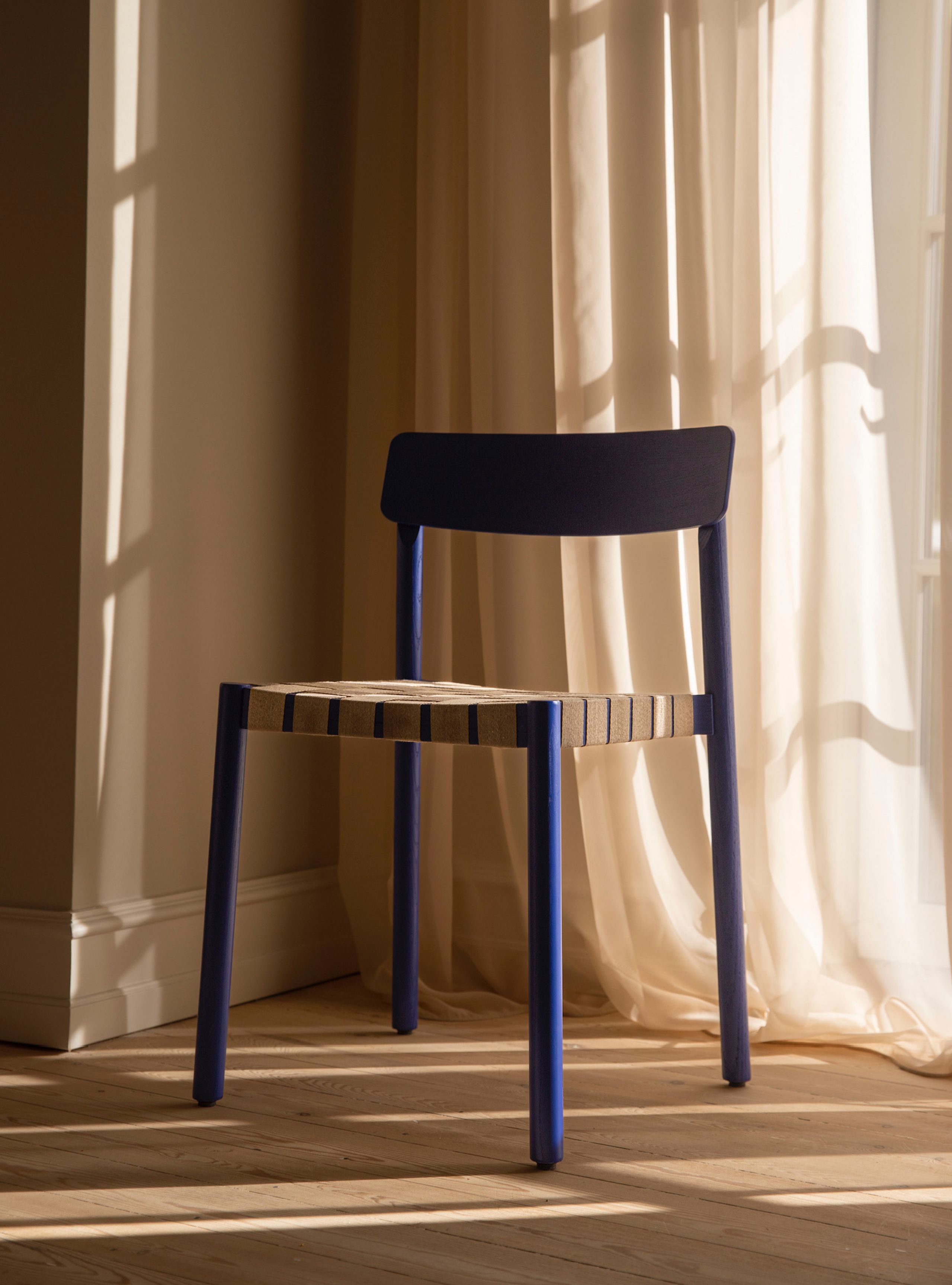 &tradition - Dining chair - Betty Chair TK1 Special Edition / ByFlou x &Tradition - Monach & Natural Webbing