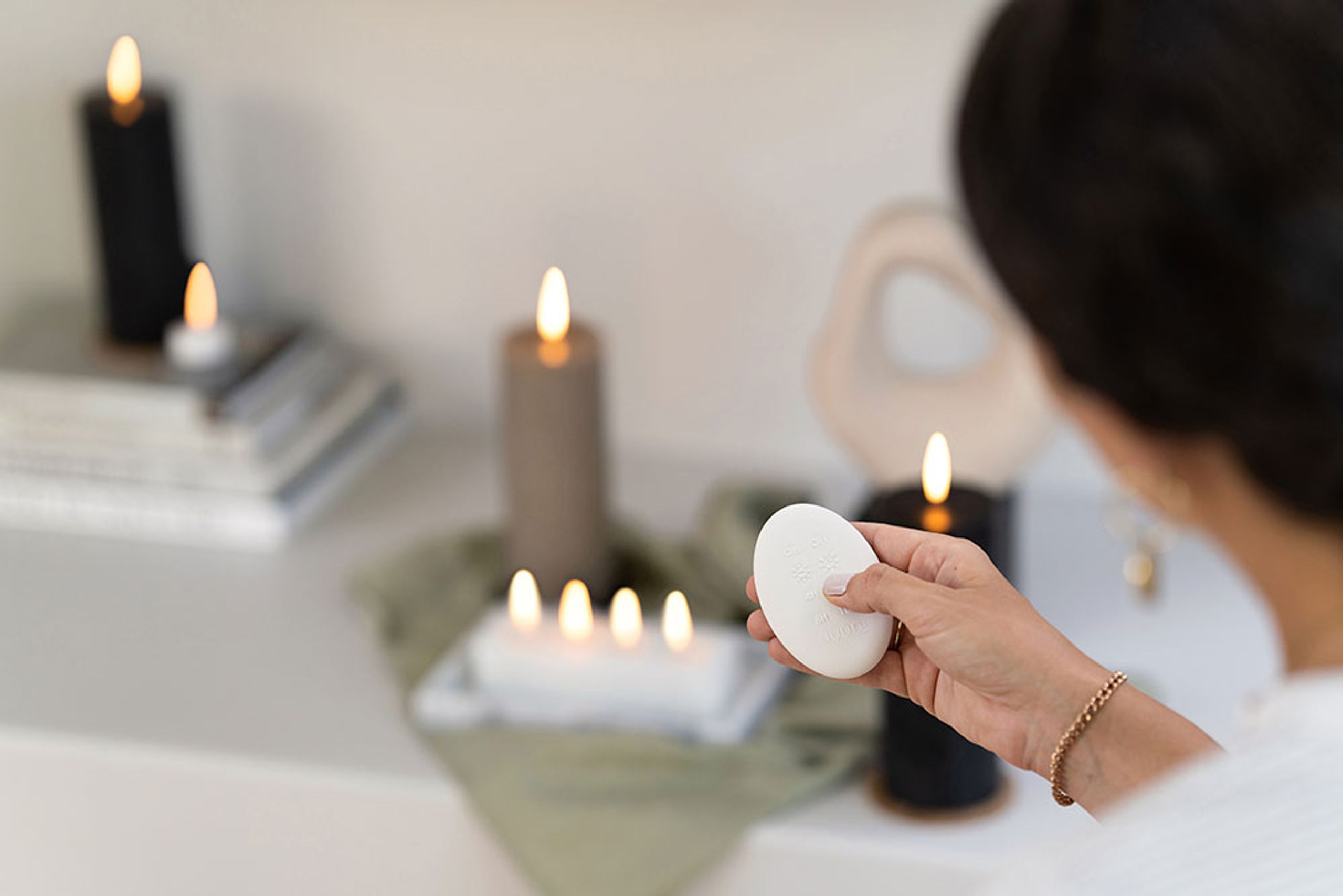 Uyuni - Kerzen - LED Pillar Candle - Nordic White/Smooth - 5,8x10 cm