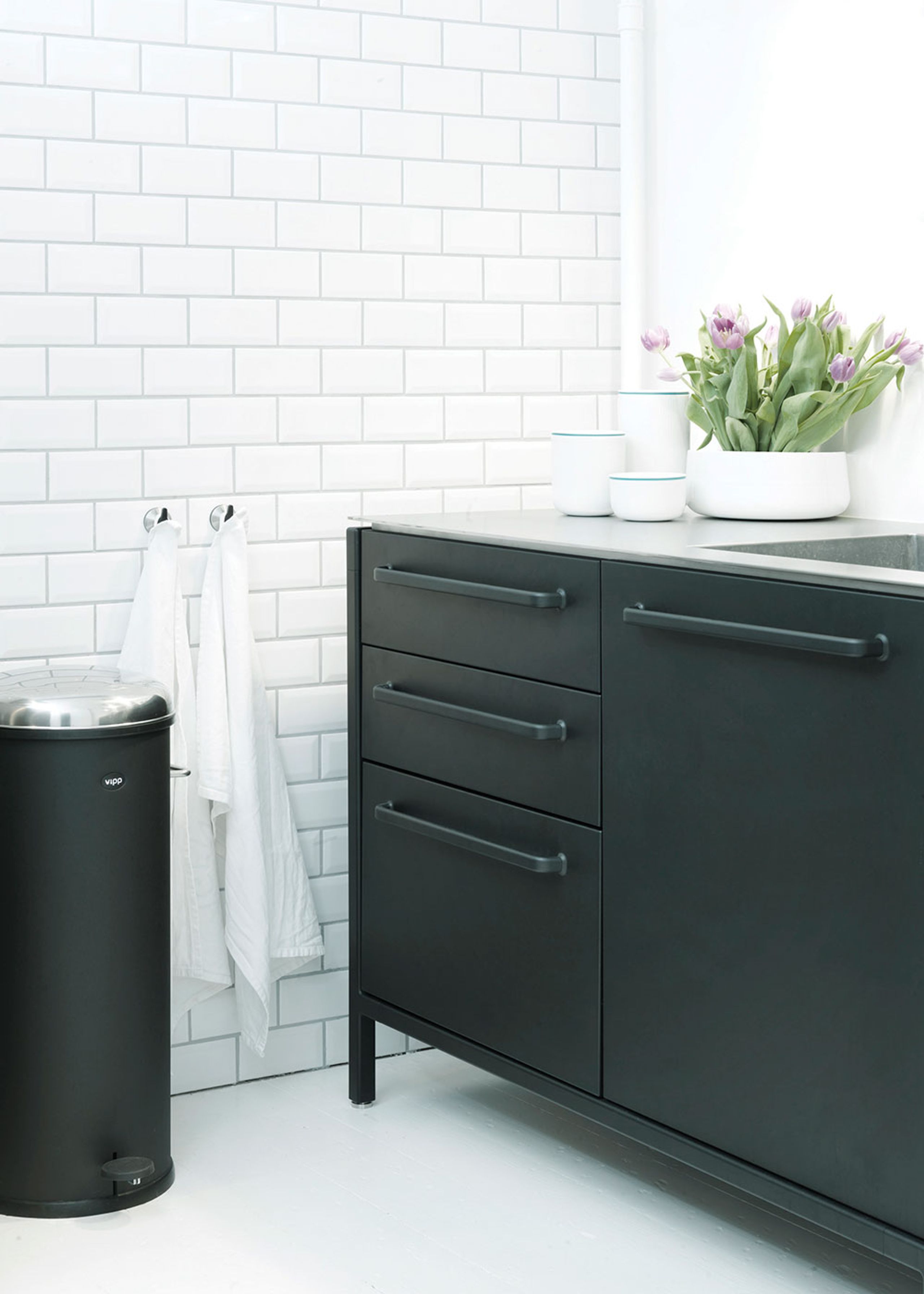 Vipp - Knager - Sugekop Krog - Vipp12 - Set of 2