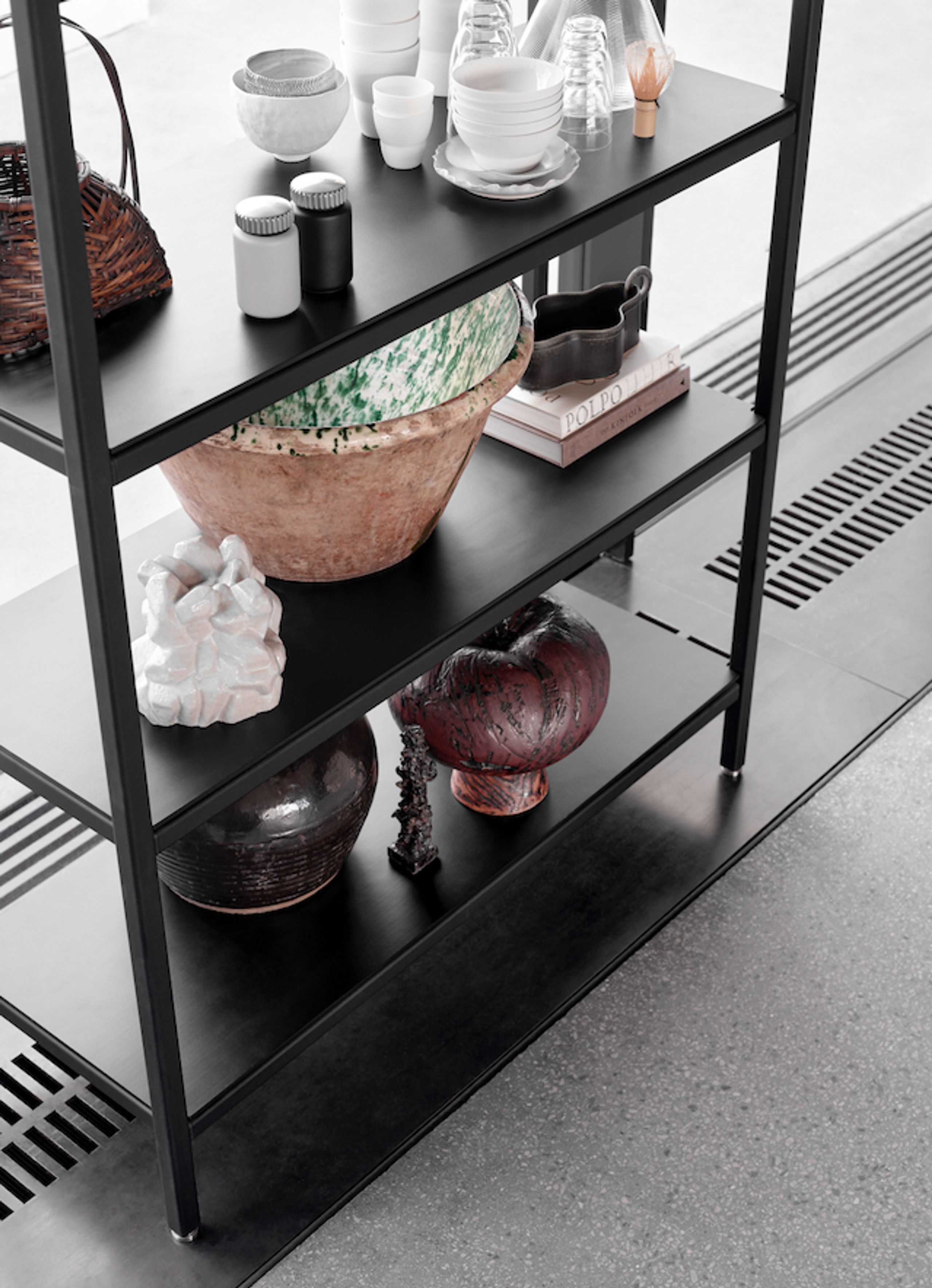 Vipp - Reol - Rack Display - Vipp475 & Vipp476 - Black laminate / Black Aluminum