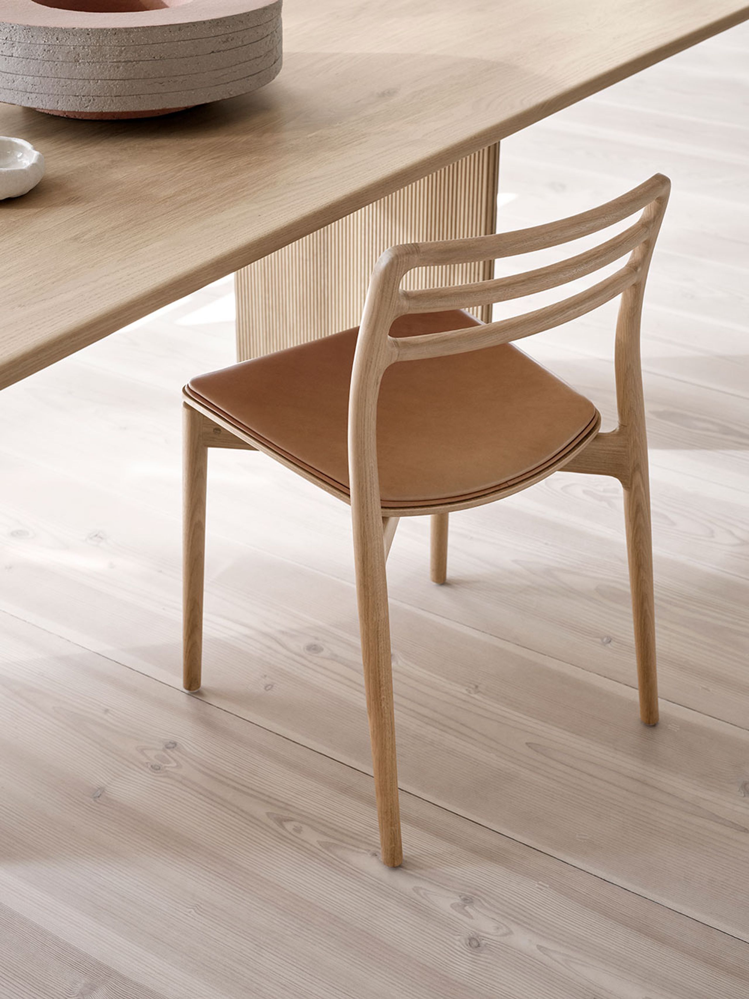 Vipp - Stol - Cabin Chair - Vipp481 - Vacona Sand / Light Oiled Oak