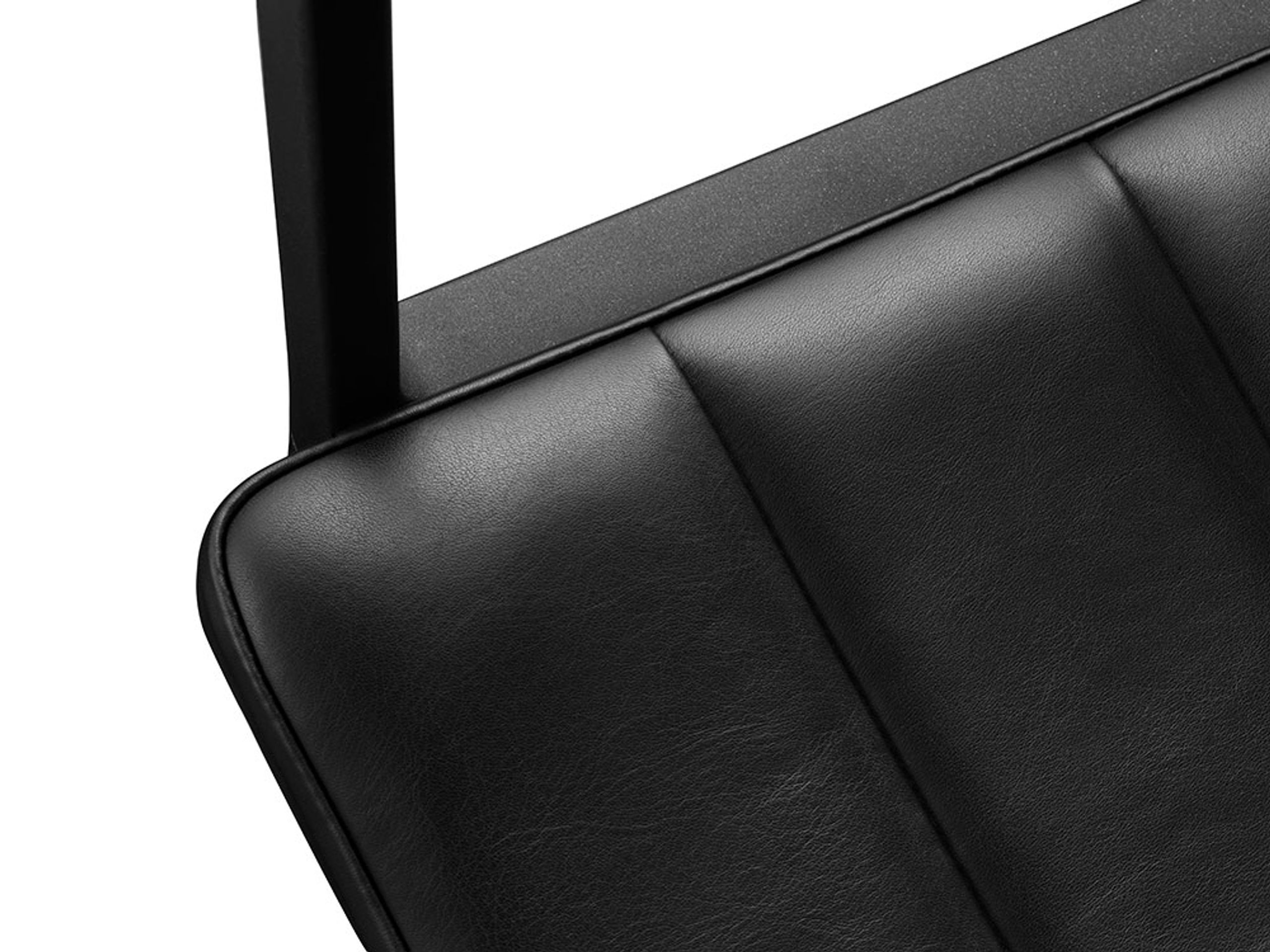 Vipp - Stol - The Chair - Vipp451 - Shade Black / Black Aluminium