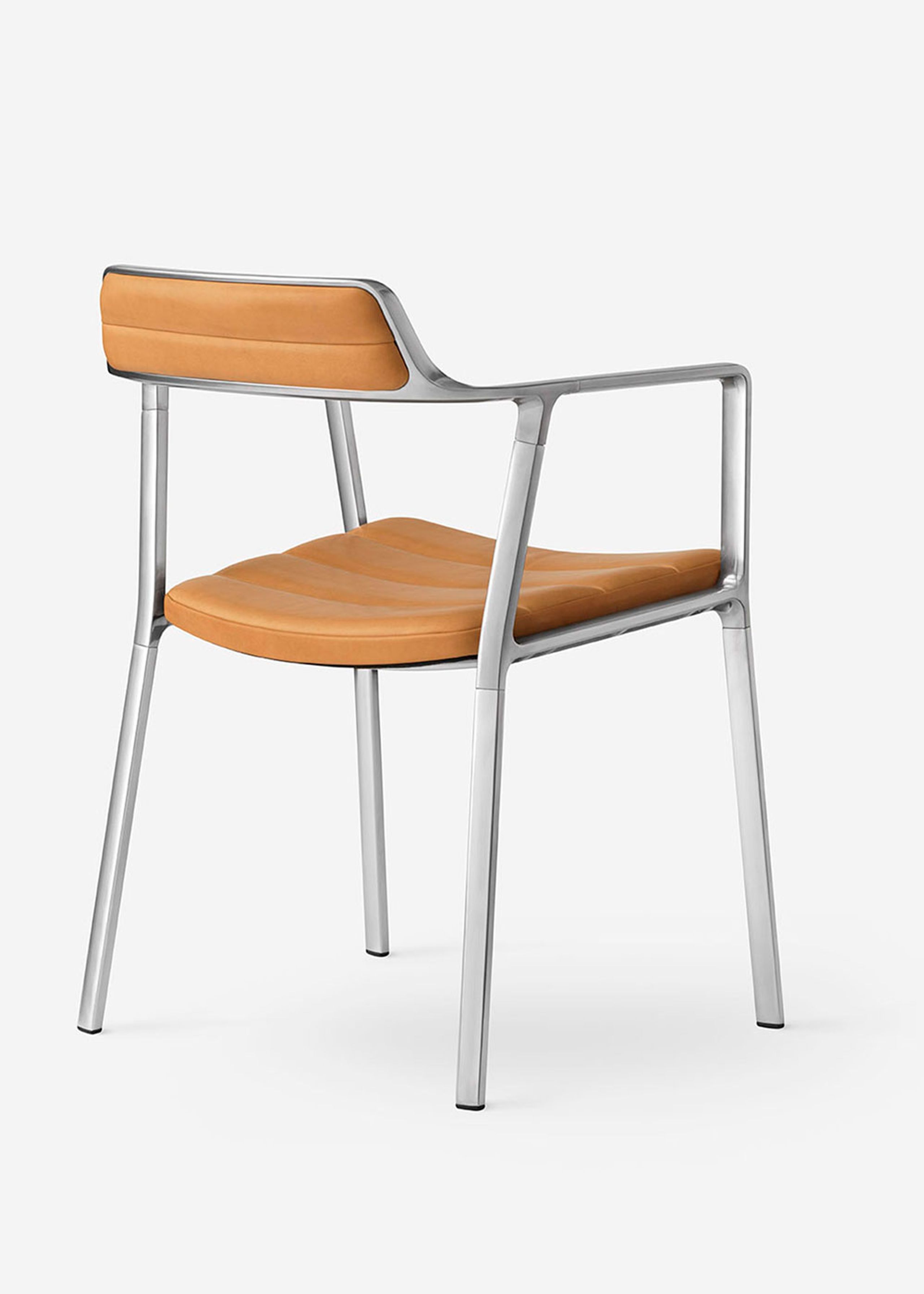 Vipp - Stol - The Chair - Vipp451 - Vacona Sand / Polished Aluminium