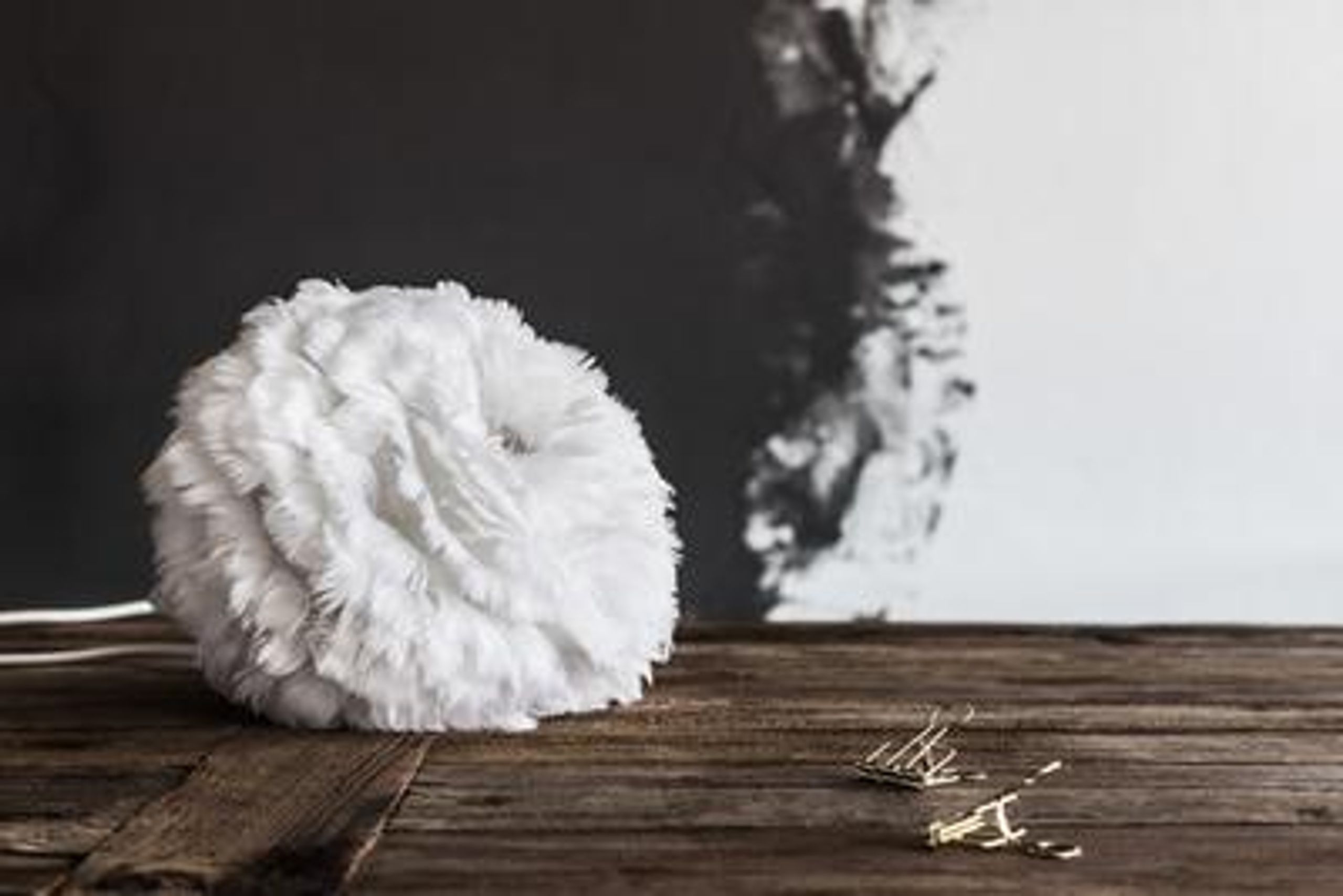 Vita Copenhagen - Lampshade - Eos Feather lamp - White Micro