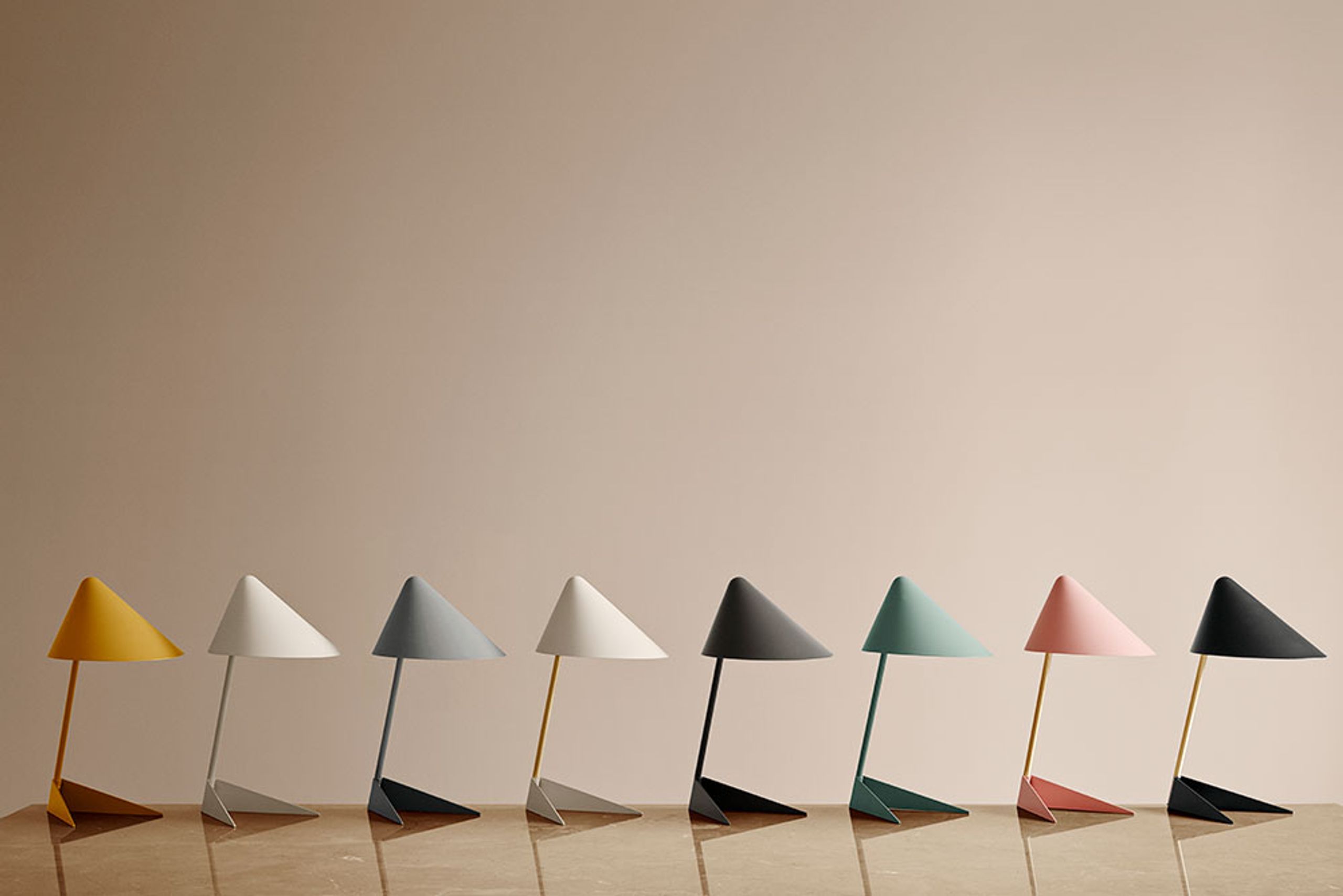 Warm Nordic - Bordlampe - Ambience Lamp - Dusty Green