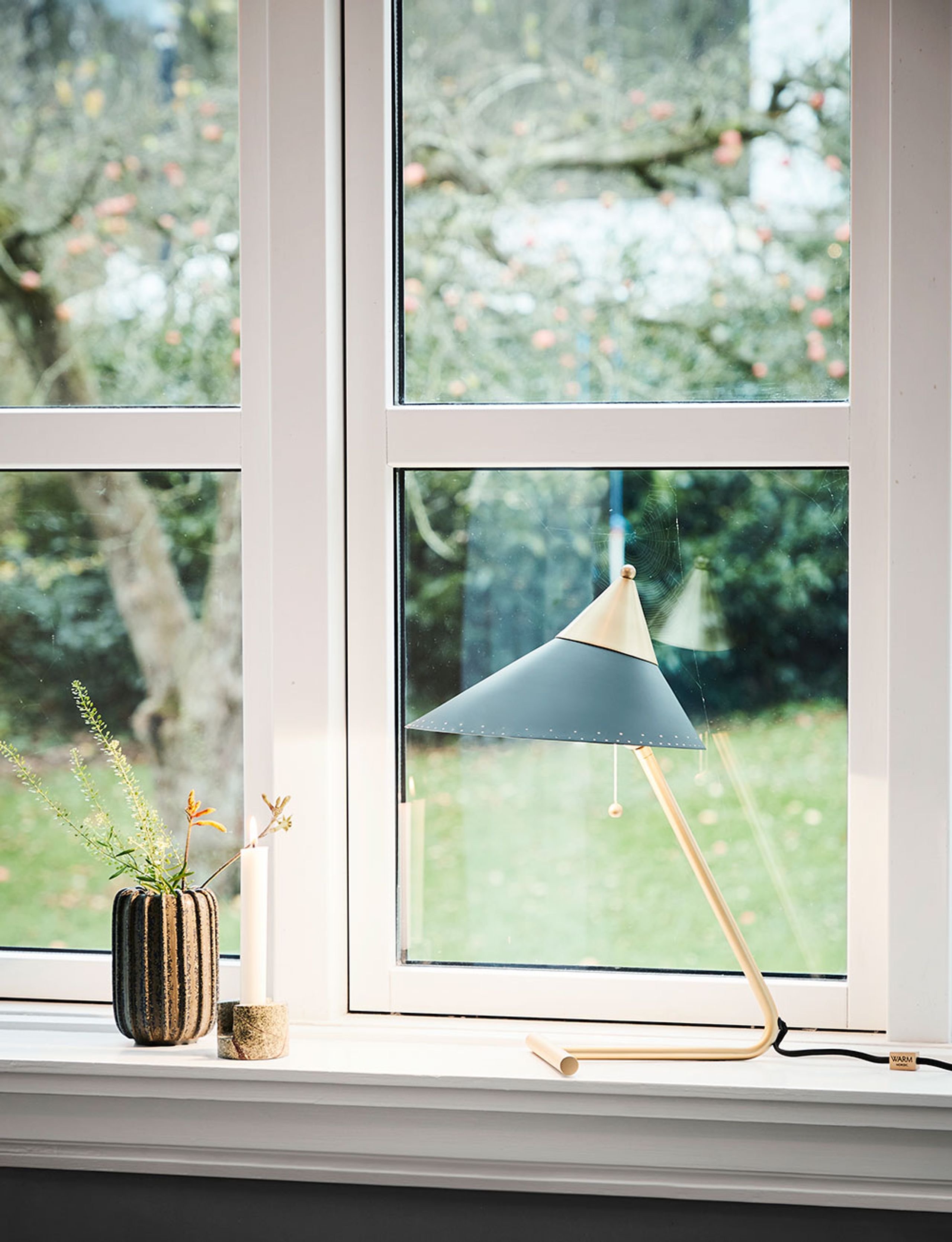 Warm Nordic - Bordlampe - Brass Top Lamp - Rusty Red