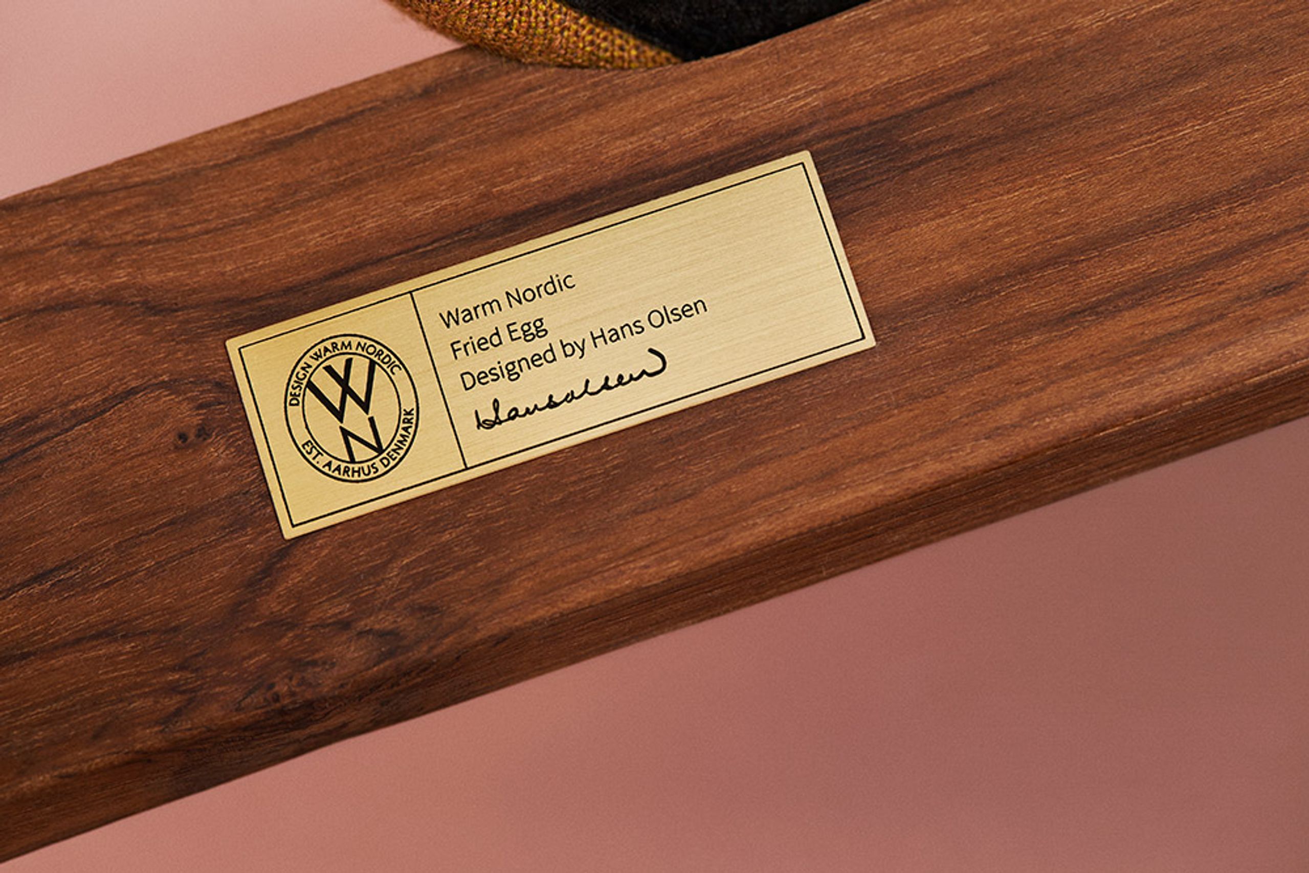 Warm Nordic - Armchair - Fried Egg Chair / Oiled Teak - Hero 551 (Apple Red)