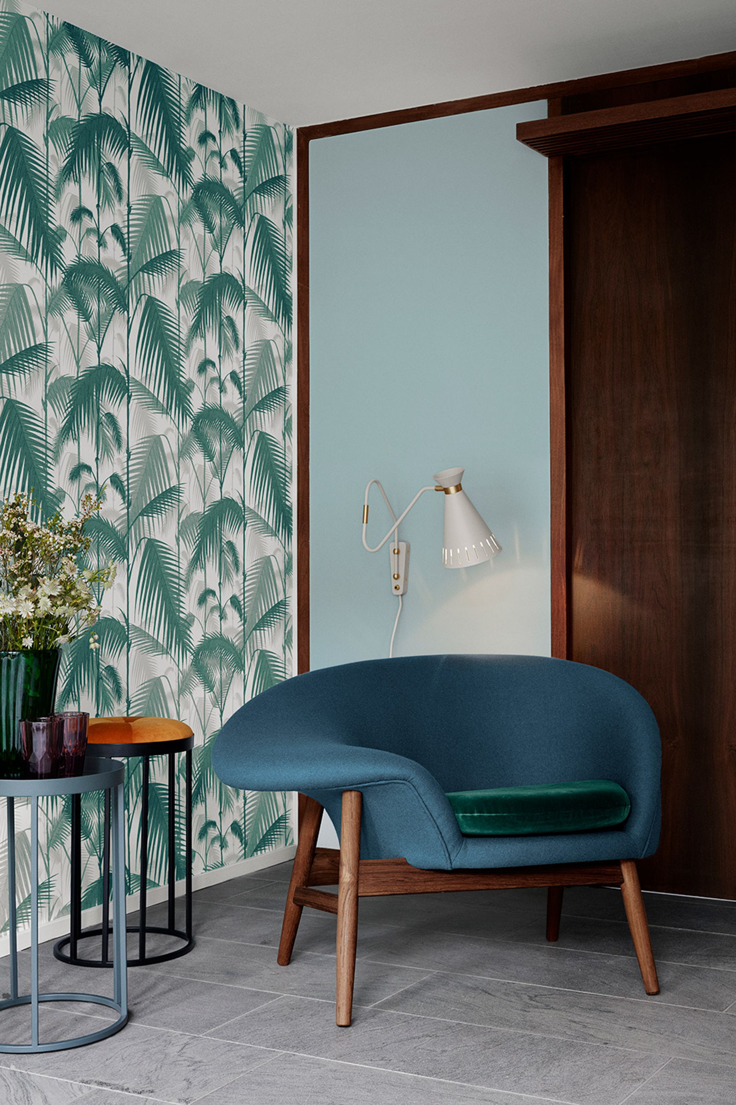 Warm Nordic - Armchair - Fried Egg Chair / Oiled Teak - Sheepskin (Drake Brown)